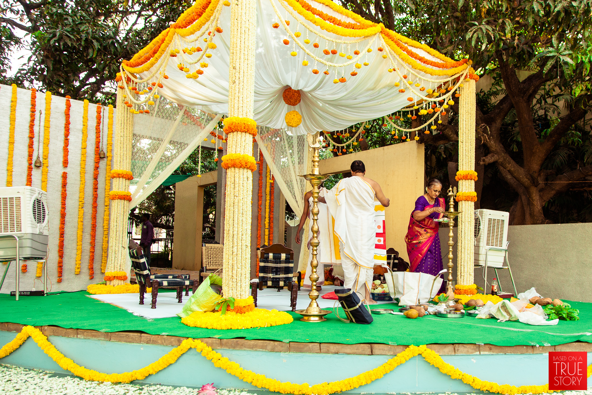 candid-wedding-photographers-bangalore-0020.jpg