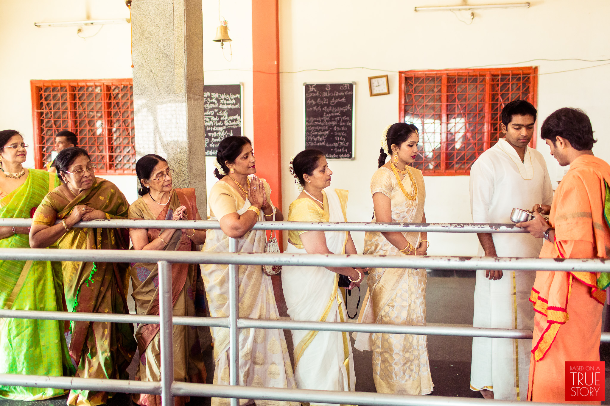 candid-wedding-photographers-bangalore-0034.jpg