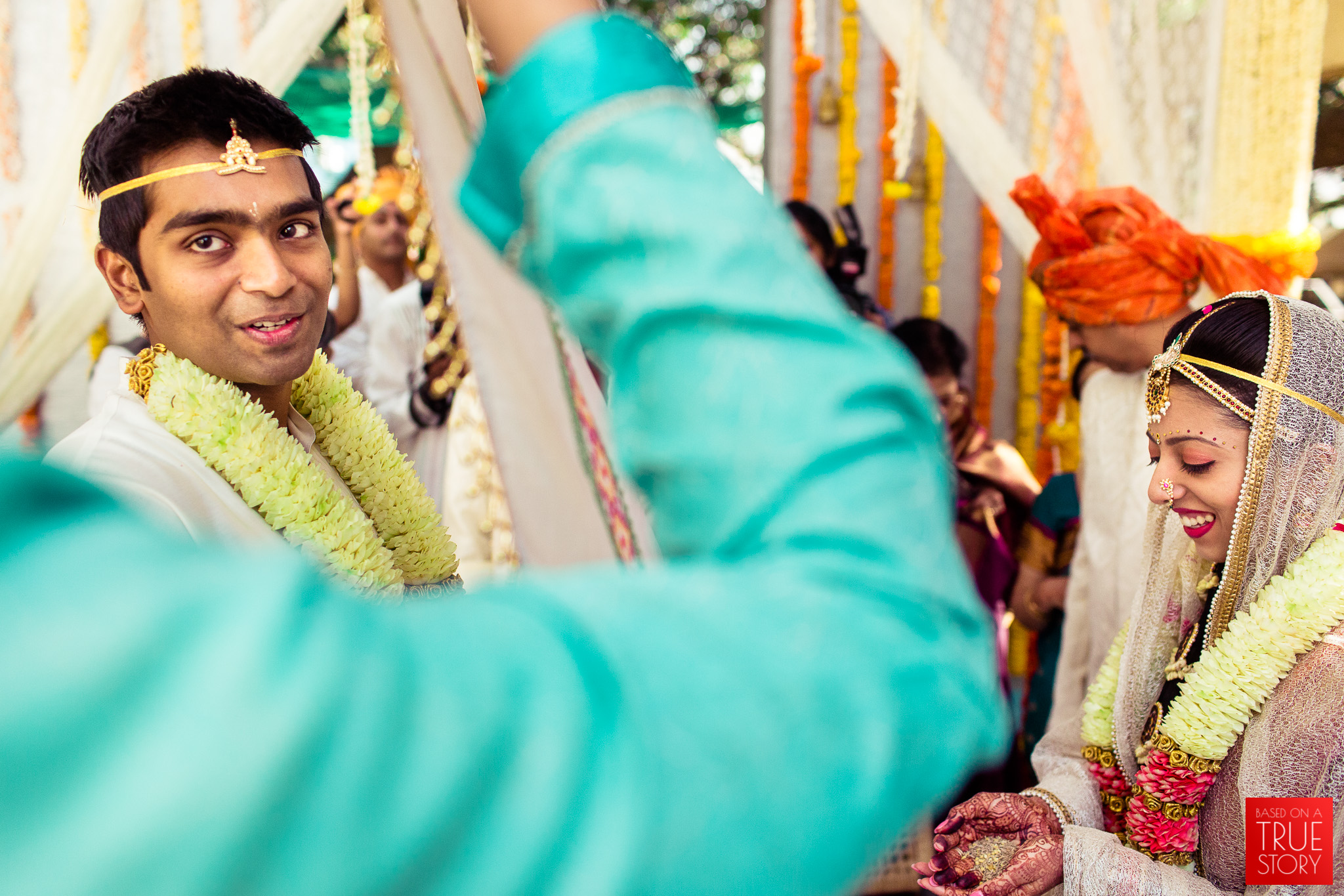 candid-wedding-photographers-bangalore-0044.jpg