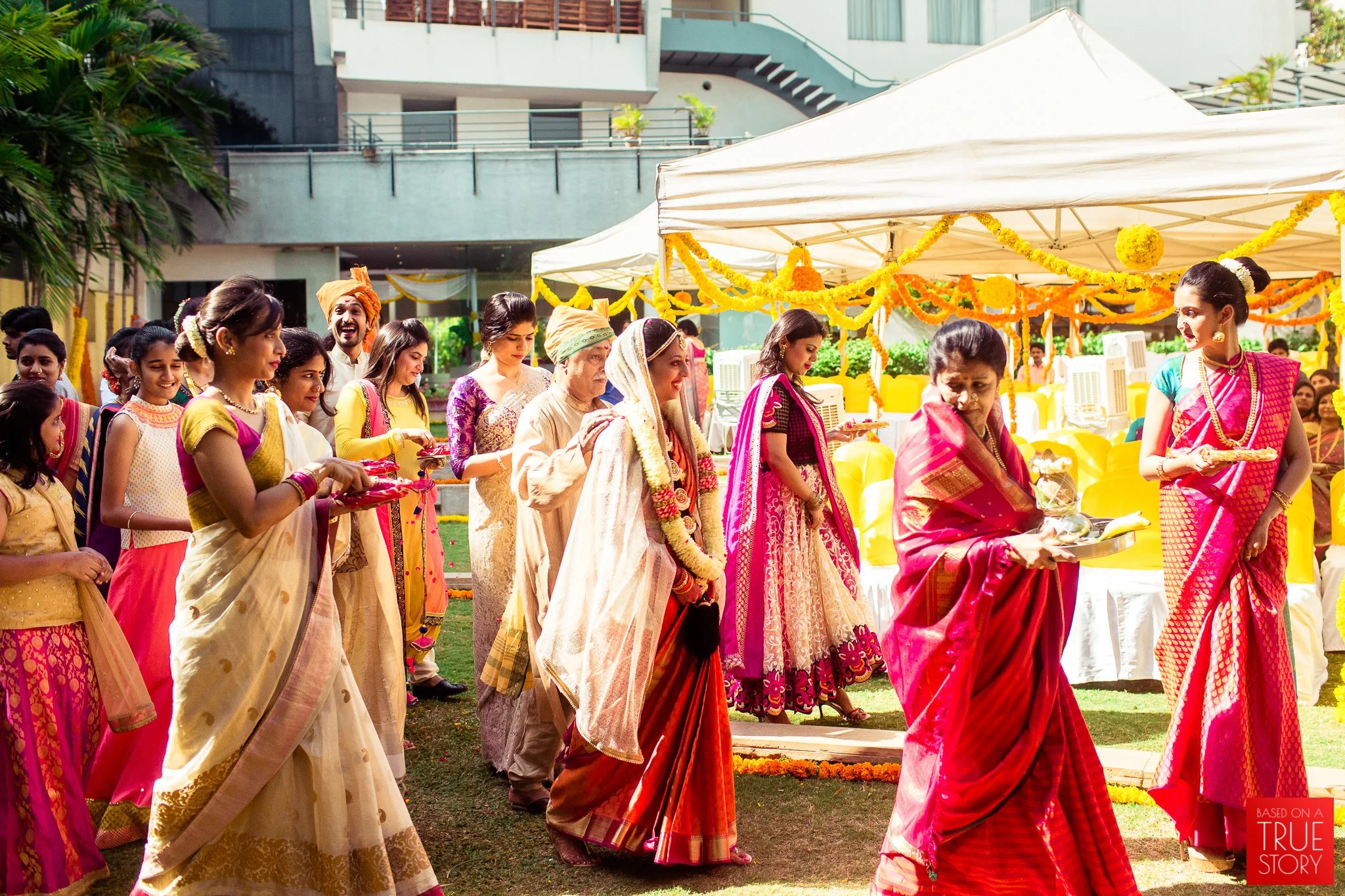candid-wedding-photographers-bangalore-0043.jpg