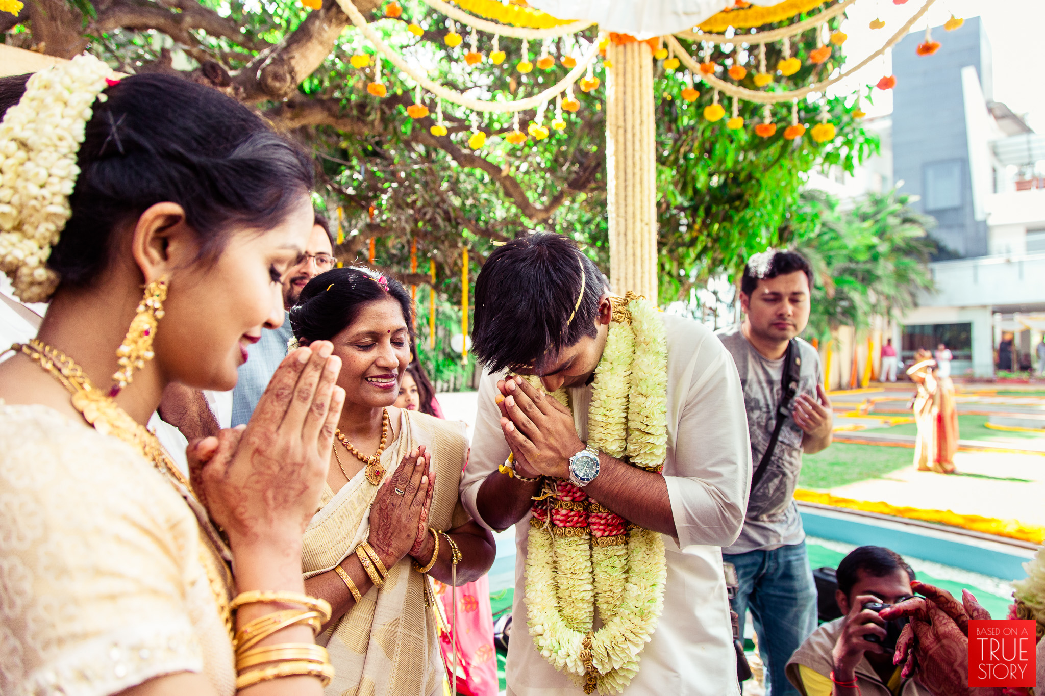 candid-wedding-photographers-bangalore-0050.jpg