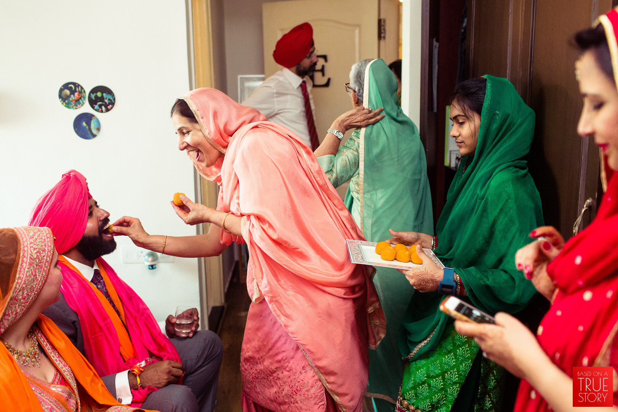 candid-photography-sikh-wedding-bangalore-0030.jpg