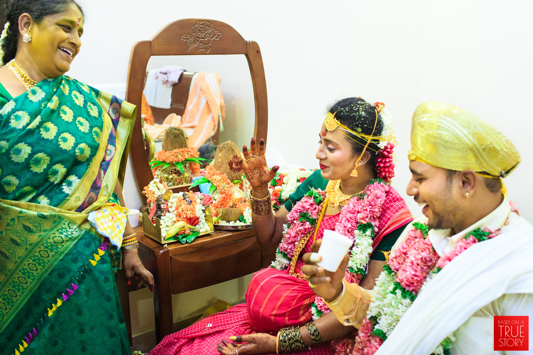 Tamil-Candid-Wedding-Photography-0102.jpg