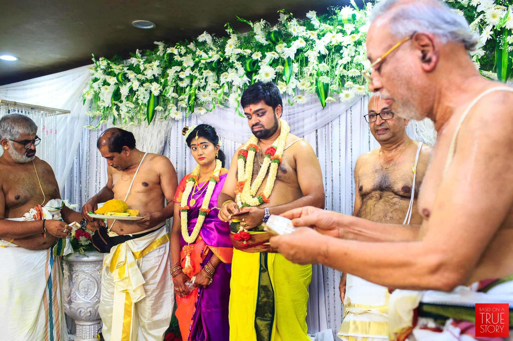 Tambrahm-Candid-Wedding-Photographers-Bangalore-0099.jpg