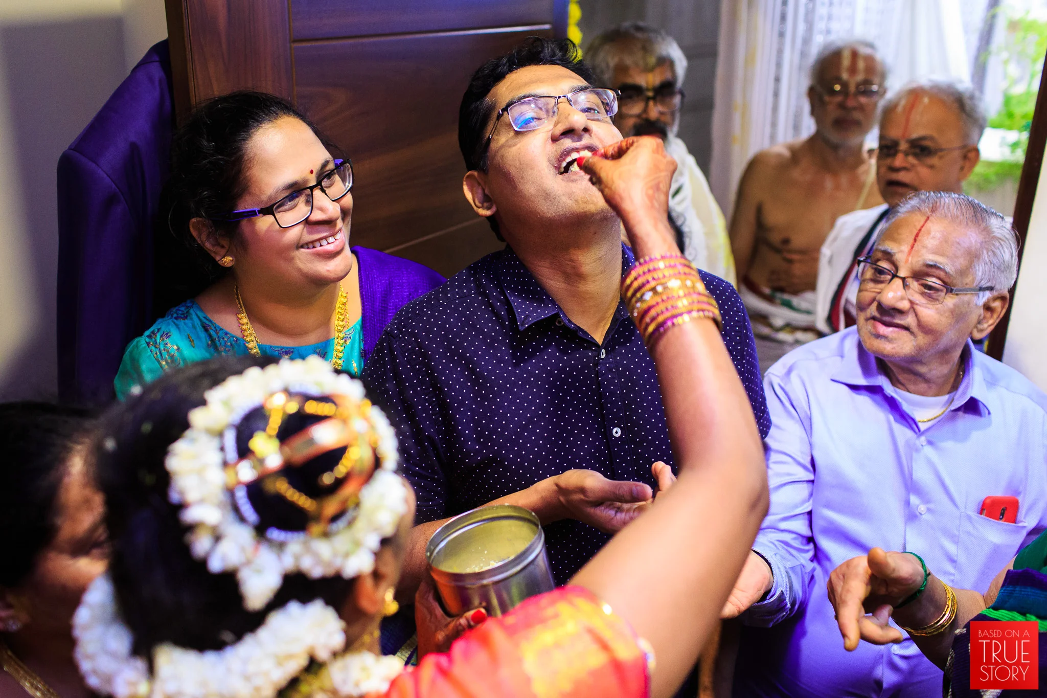 Tambrahm-Candid-Wedding-Photographers-Bangalore-0117.jpg