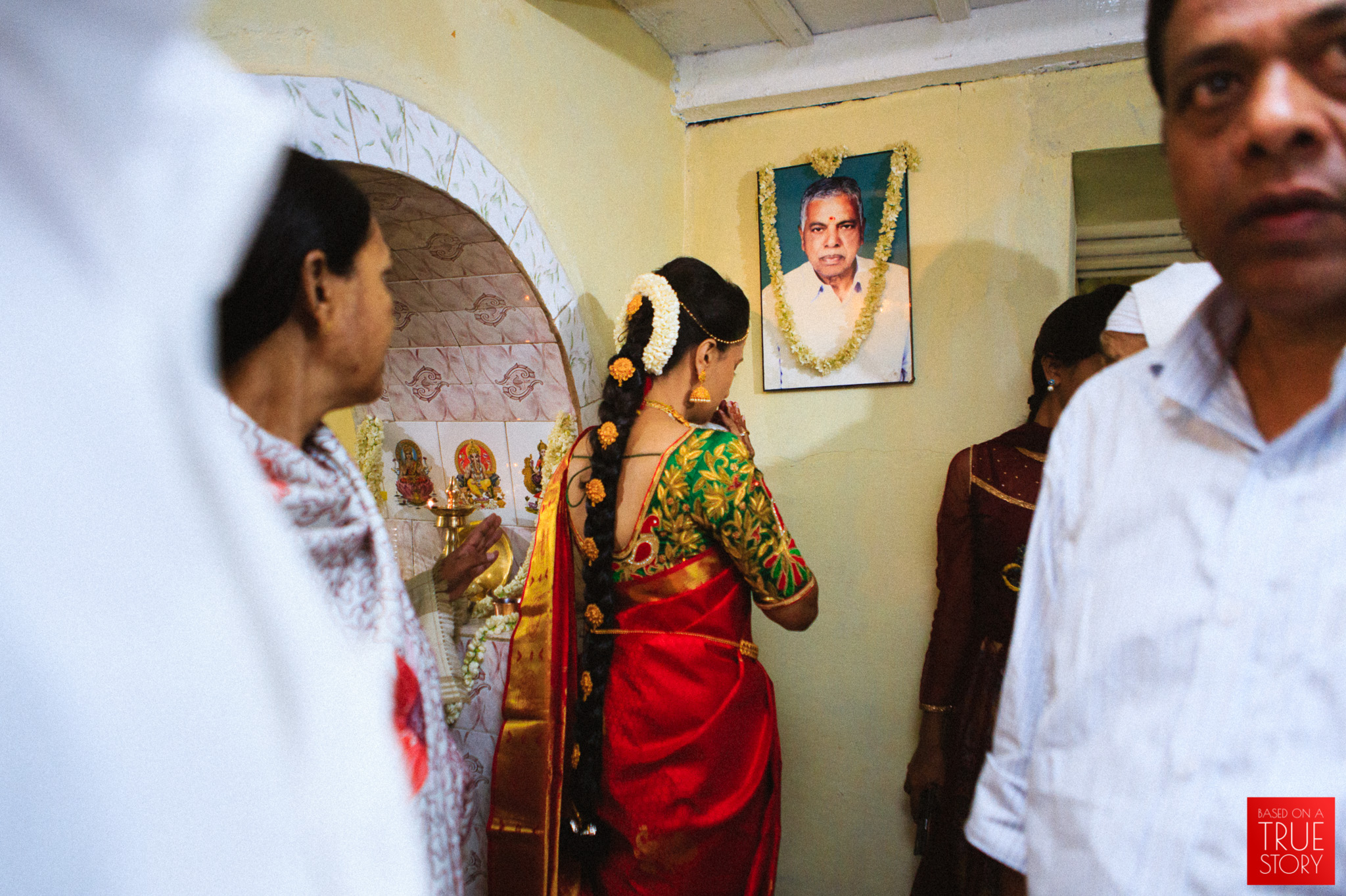 candid-photography-badaga-wedding-ooty-0025.jpg