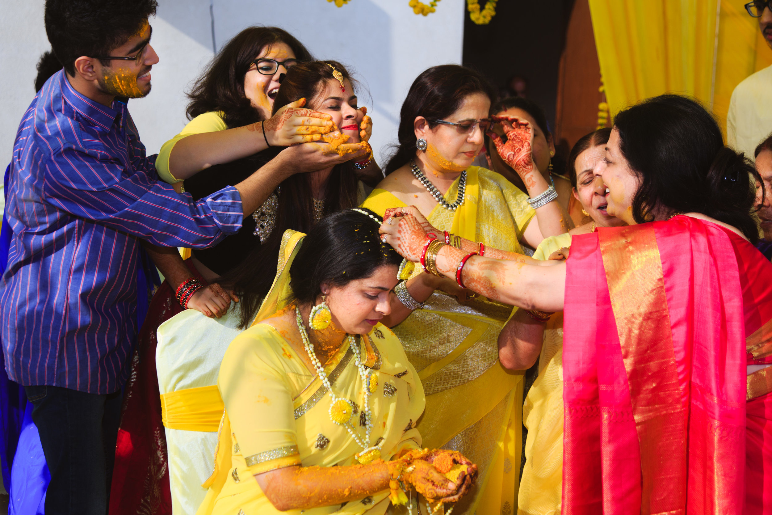 candid-wedding-photographers-lucknow-0035.jpg