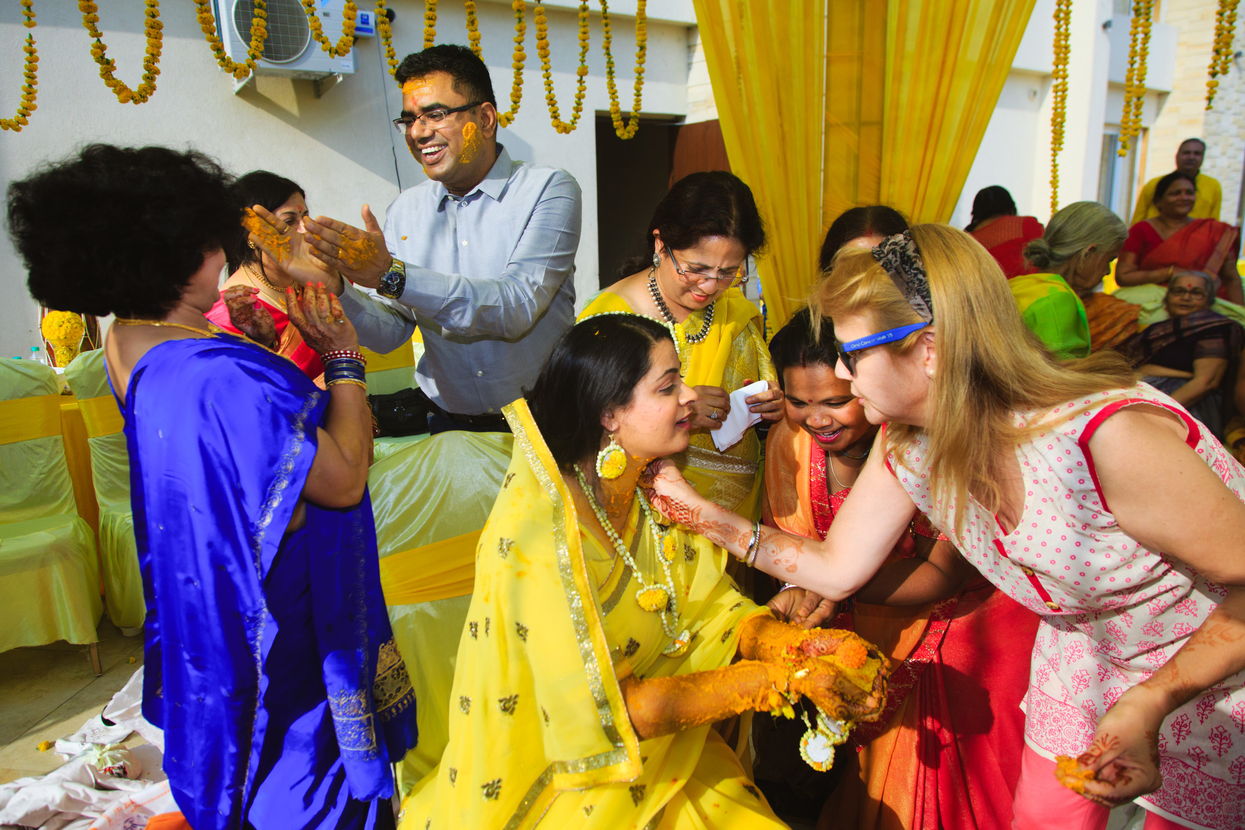 candid-wedding-photographers-lucknow-0034.jpg