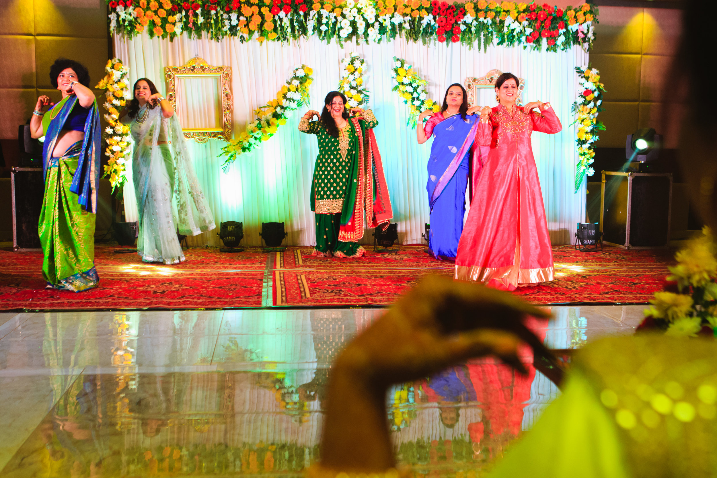 candid-wedding-photographers-lucknow-0039.jpg