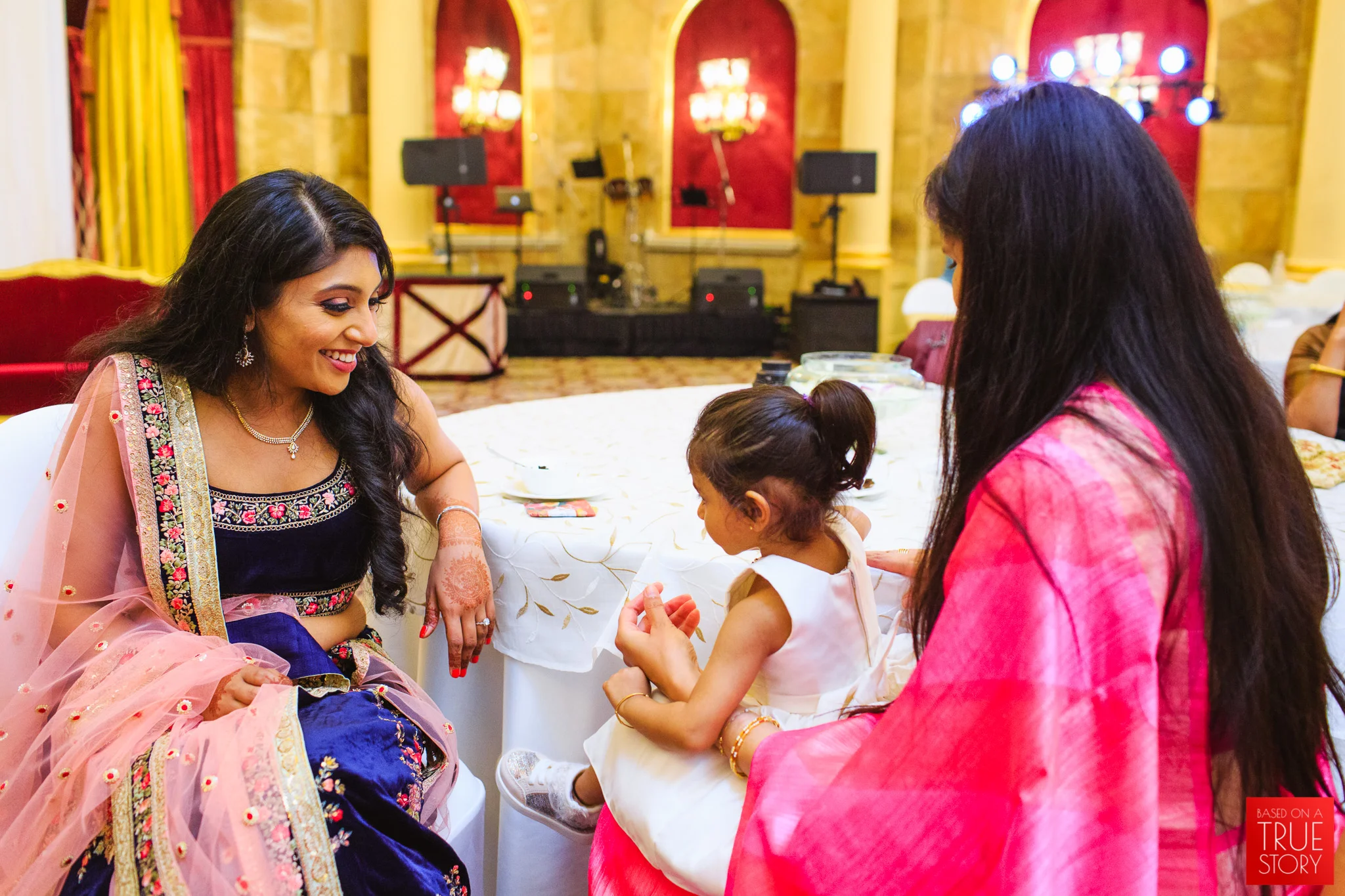 candid-photography-wedding-reception-bangalore-0093.jpg