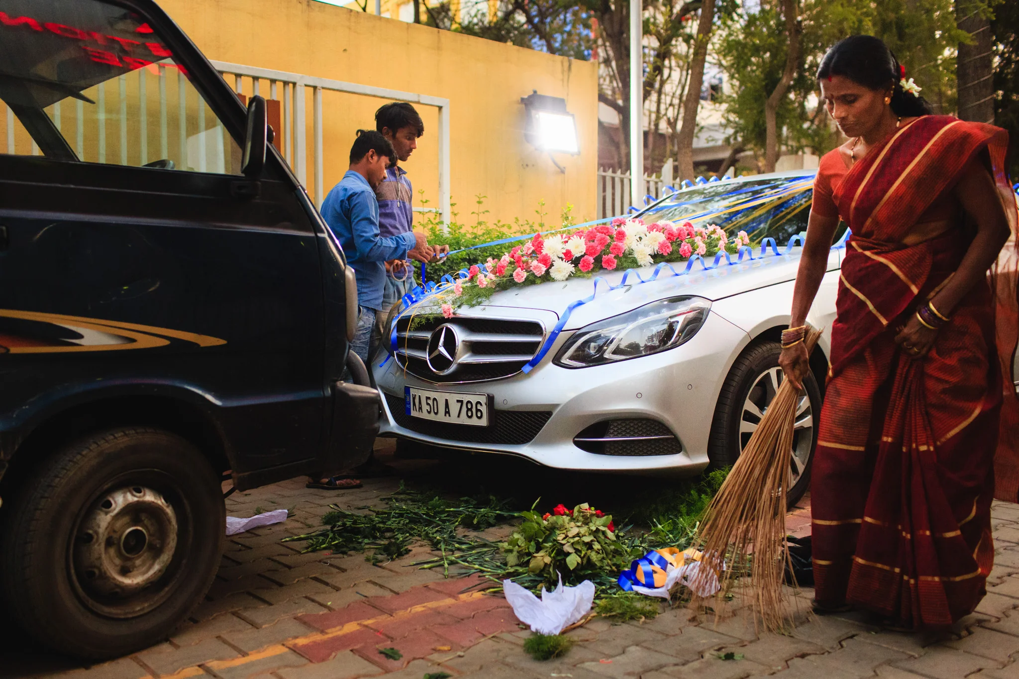 manas-neetika-best-candid-wedding-photography-0003.jpg