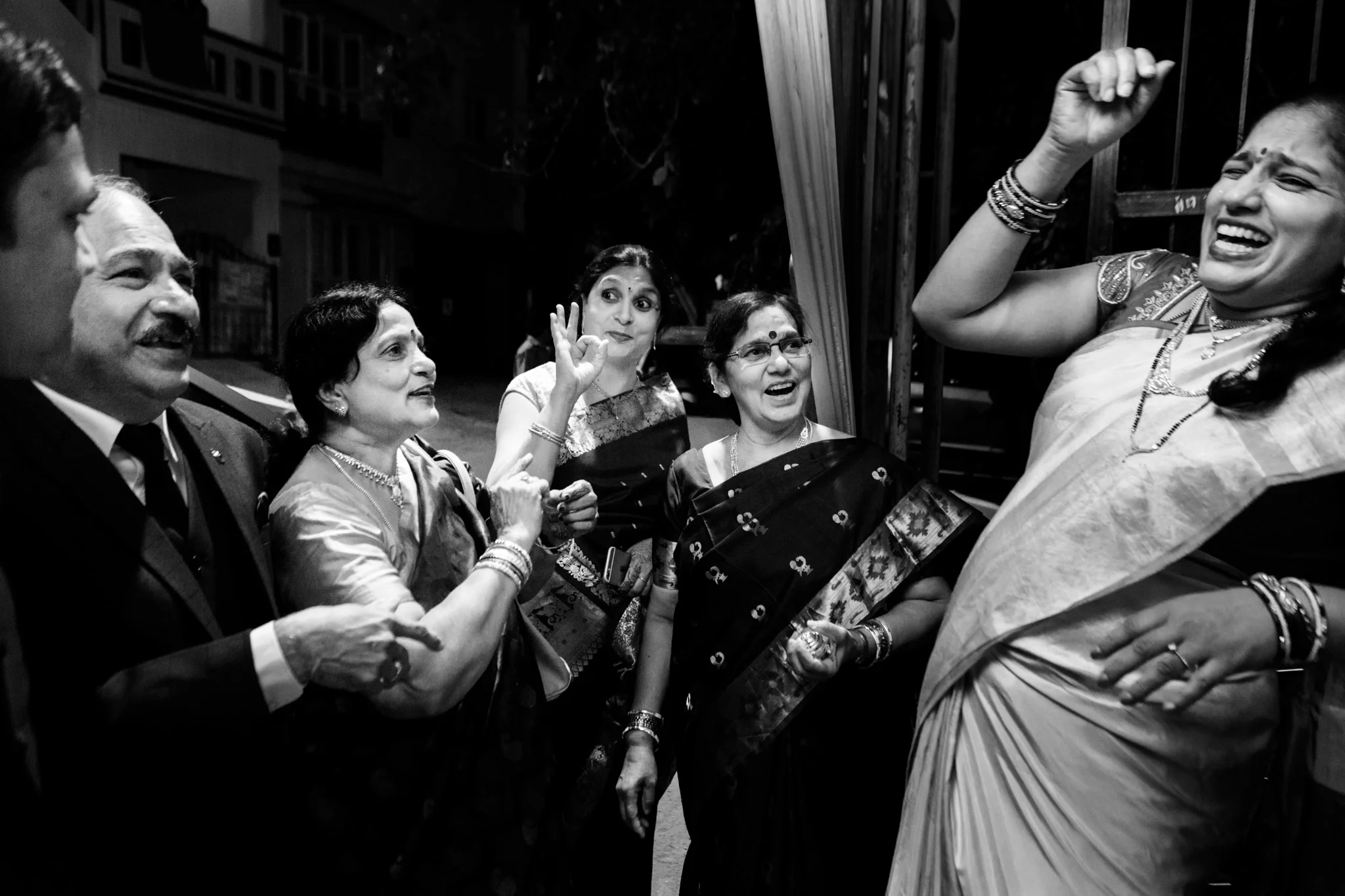 manas-neetika-best-candid-wedding-photography-0045.jpg