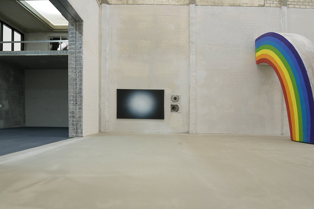  Hervé Ic  Jérôme Bosch III, huile sur toile, 2010  retirage d’après l’original :  Photogramme #1, 2017, coll. MNAM  Photogramme #2, 2017, coll. MNAM  Elisa Fantozzi  Archi-Rainbow: resin sculpture, epoxy paint,  