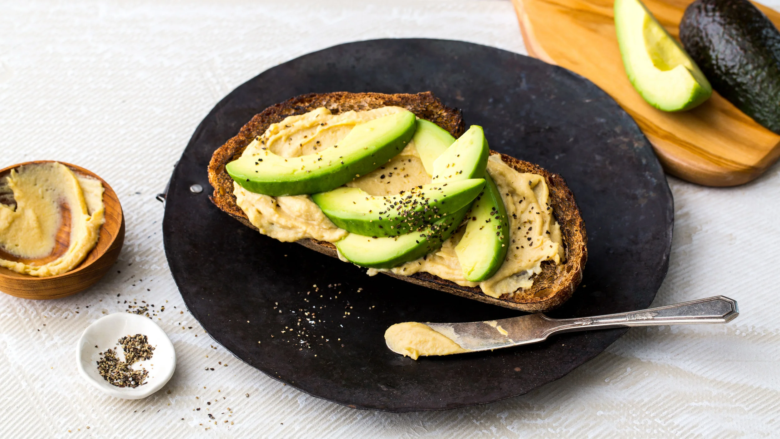 HummusAvocado.jpg