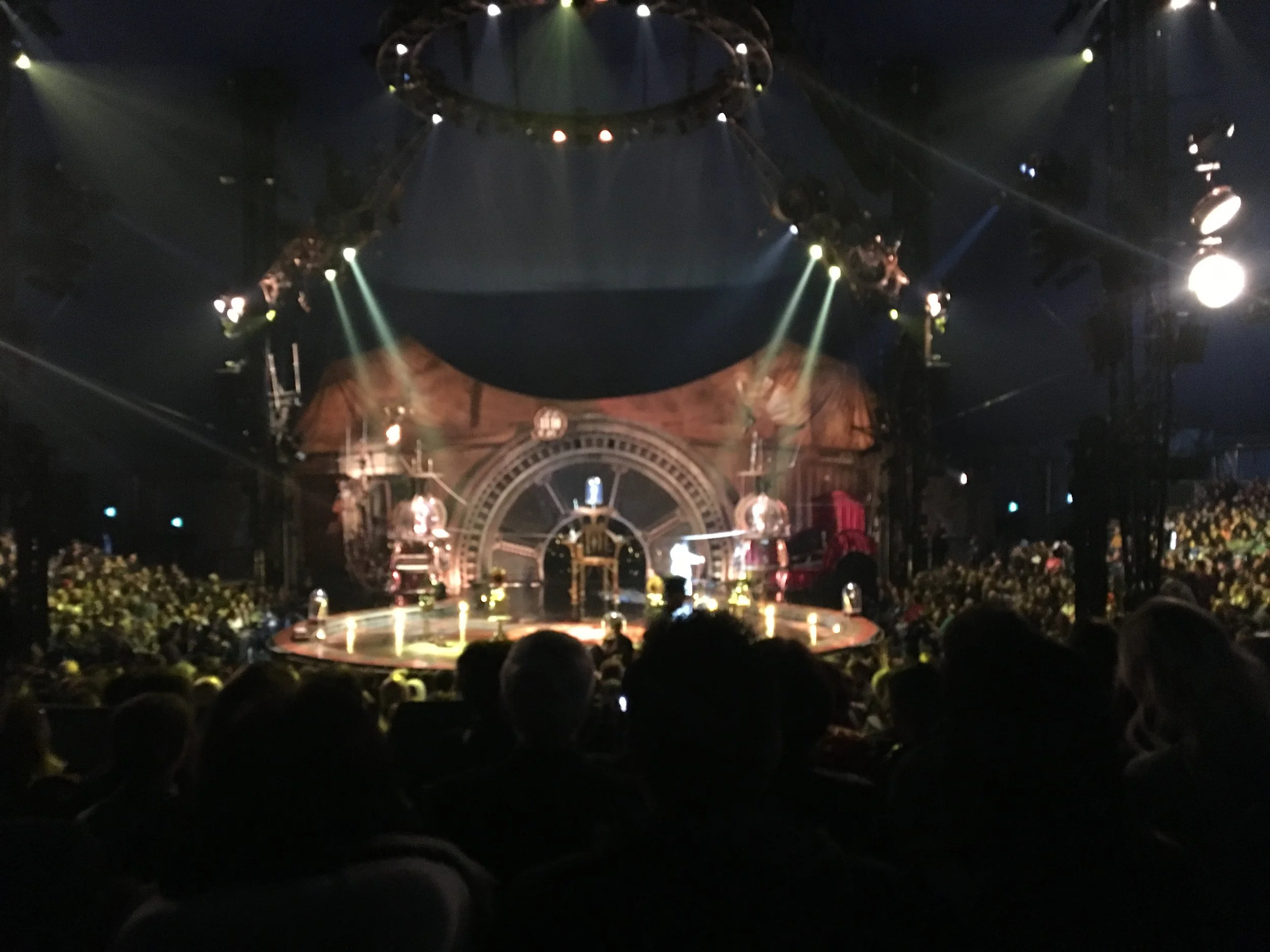 You aren't supposed to take photos during the show, so here is a blurry picture of the stage before ;)