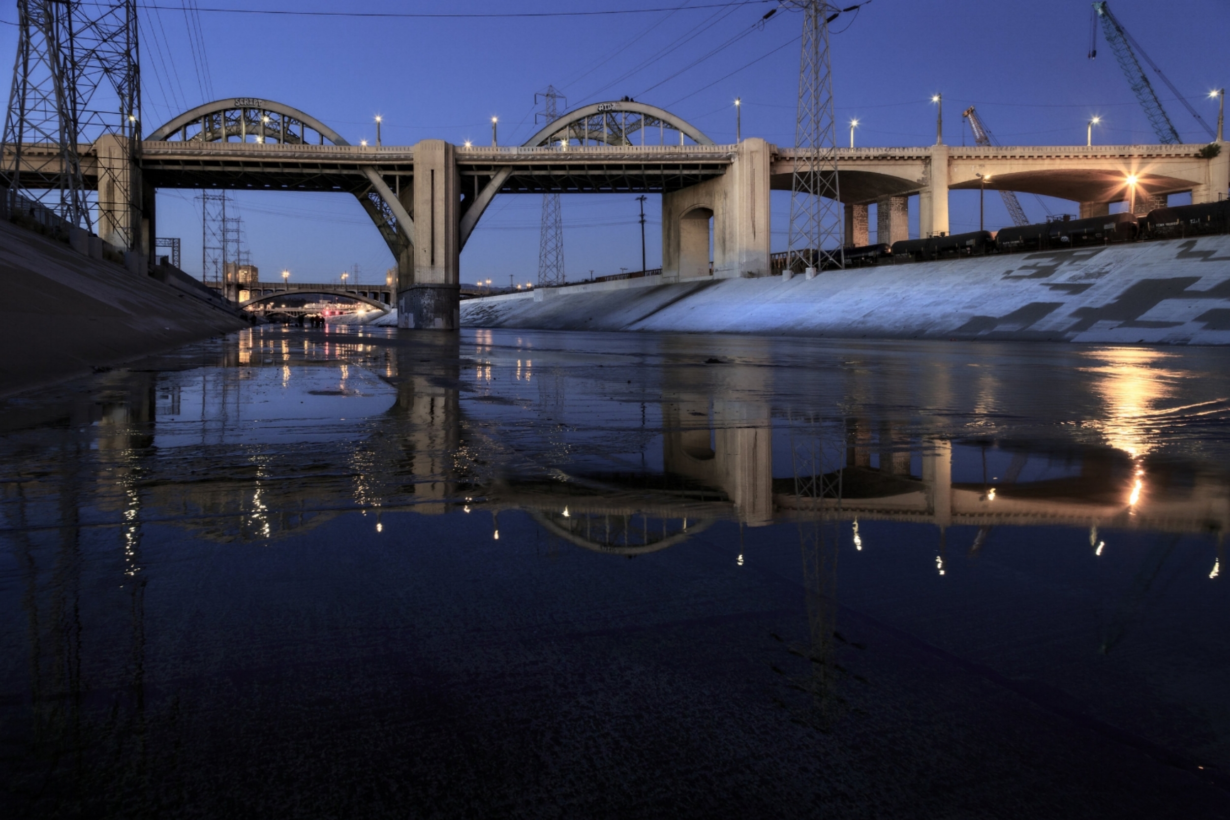 6th Street Viaduct - from the LA Riverbed, 2016.01.25.04