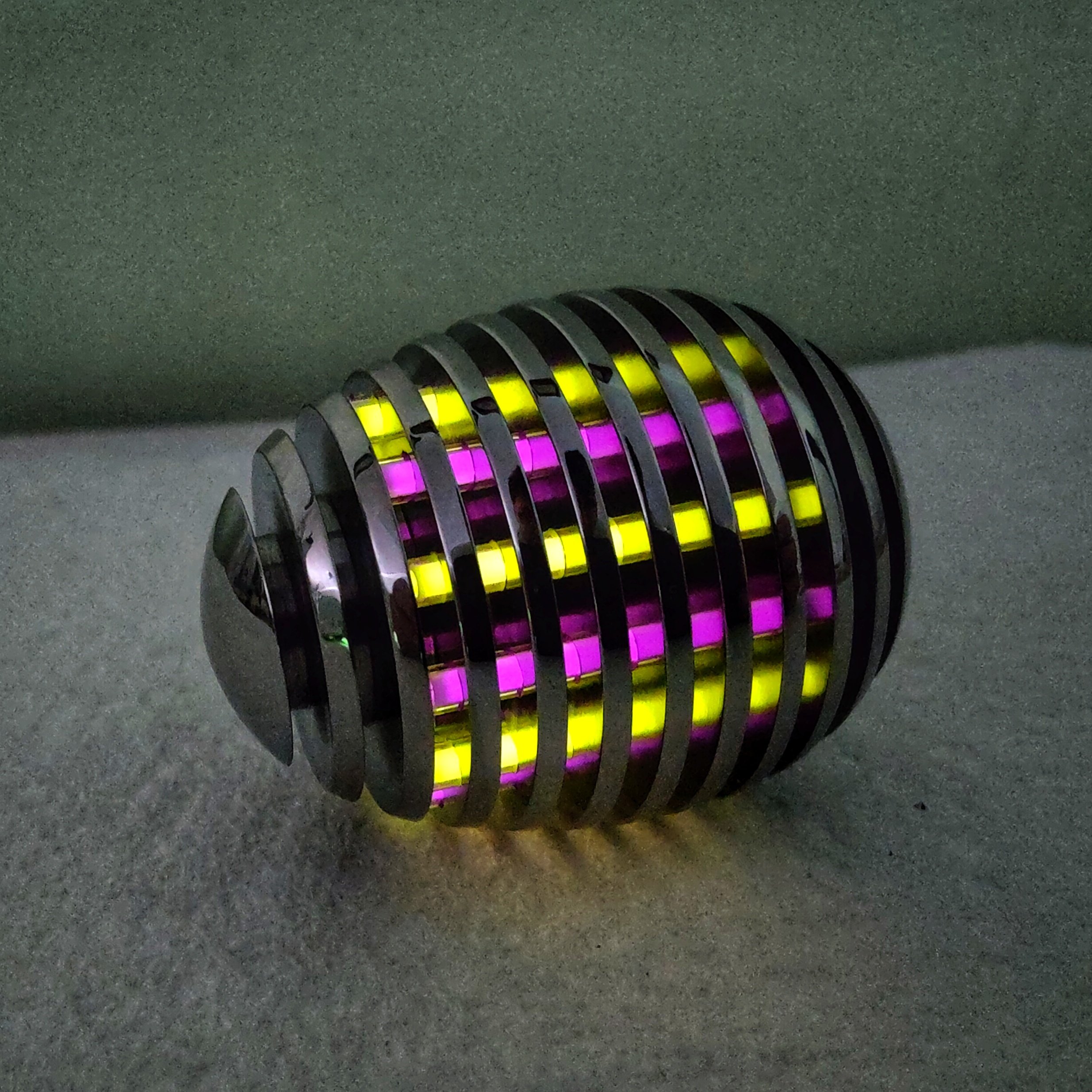 Tritium - pink / yellow