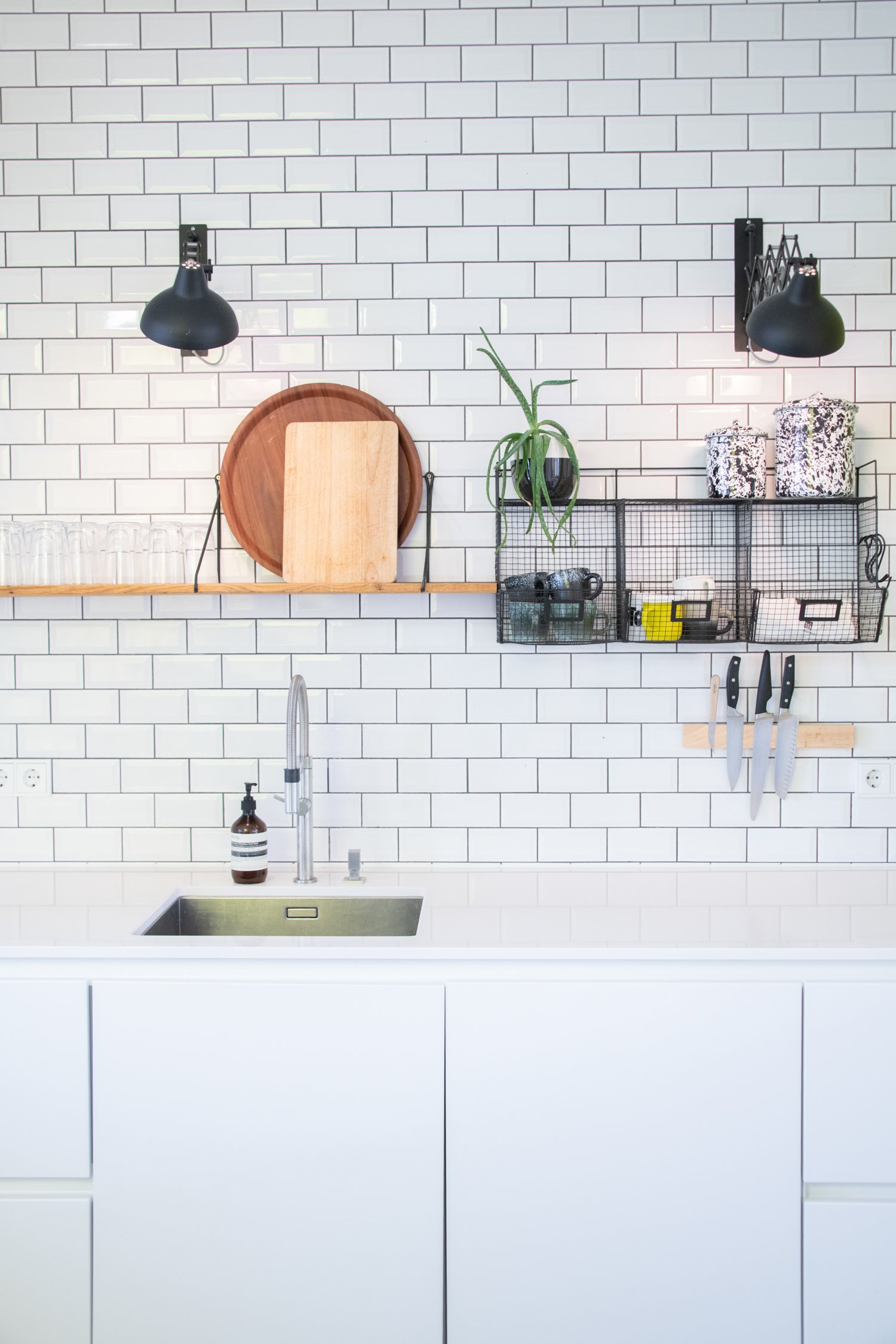 Modern Minimalist White Kitchen