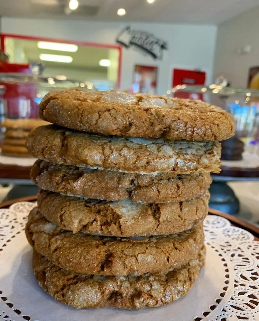 ❄️⛄️🌨️ =🍪🍪🍪
Baking now to make sure our cookie friends are stocked up on all the essentials: 
chocolate chip, peanut butter, molasses crinkles, lemonade, snickerdoodles, butterscotch caramel, sugar, oatmeal chocolate chip, oatmeal raisin, peanut 