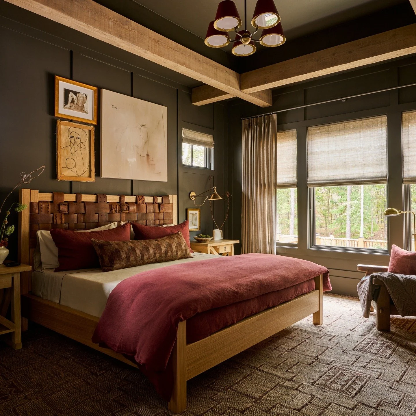 A not too distant throwback for Thursday. Still in love with the texture and palette ❤️ Thank you to everyone that helped bring the vision life!!

@atlantahomesmag 
@bollandbranch
@conradshades
@cwnewell 
@florafaunaatl
@hollandmacrae 
@huffharringto