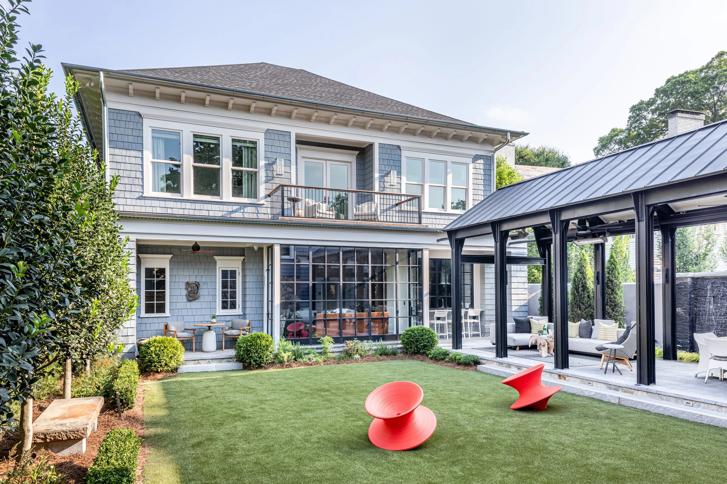 19_Yvonne.McFadden.BackExterior (1).jpg