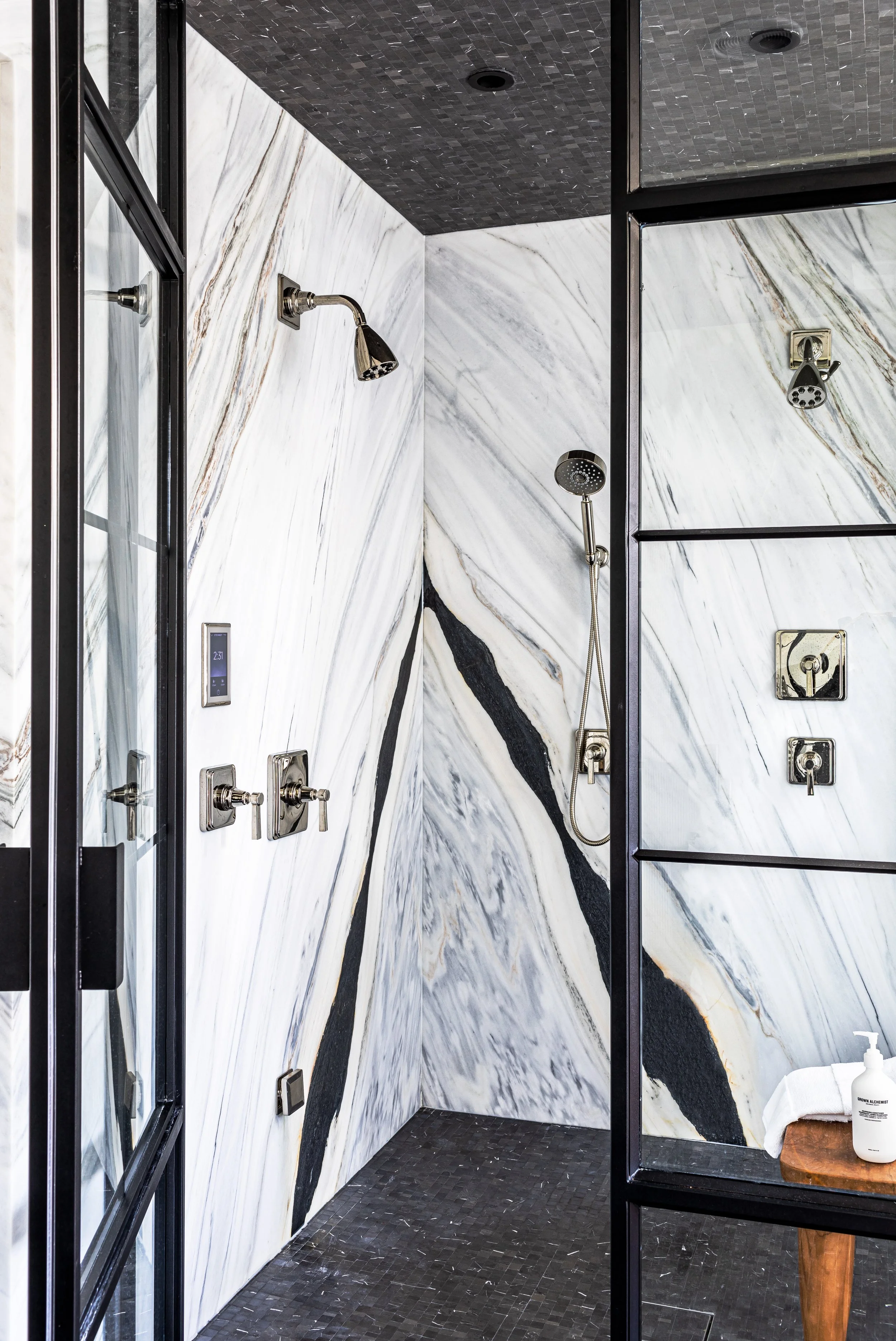 16_Yvonne.McFadden.PrimaryBath3 (1).jpg