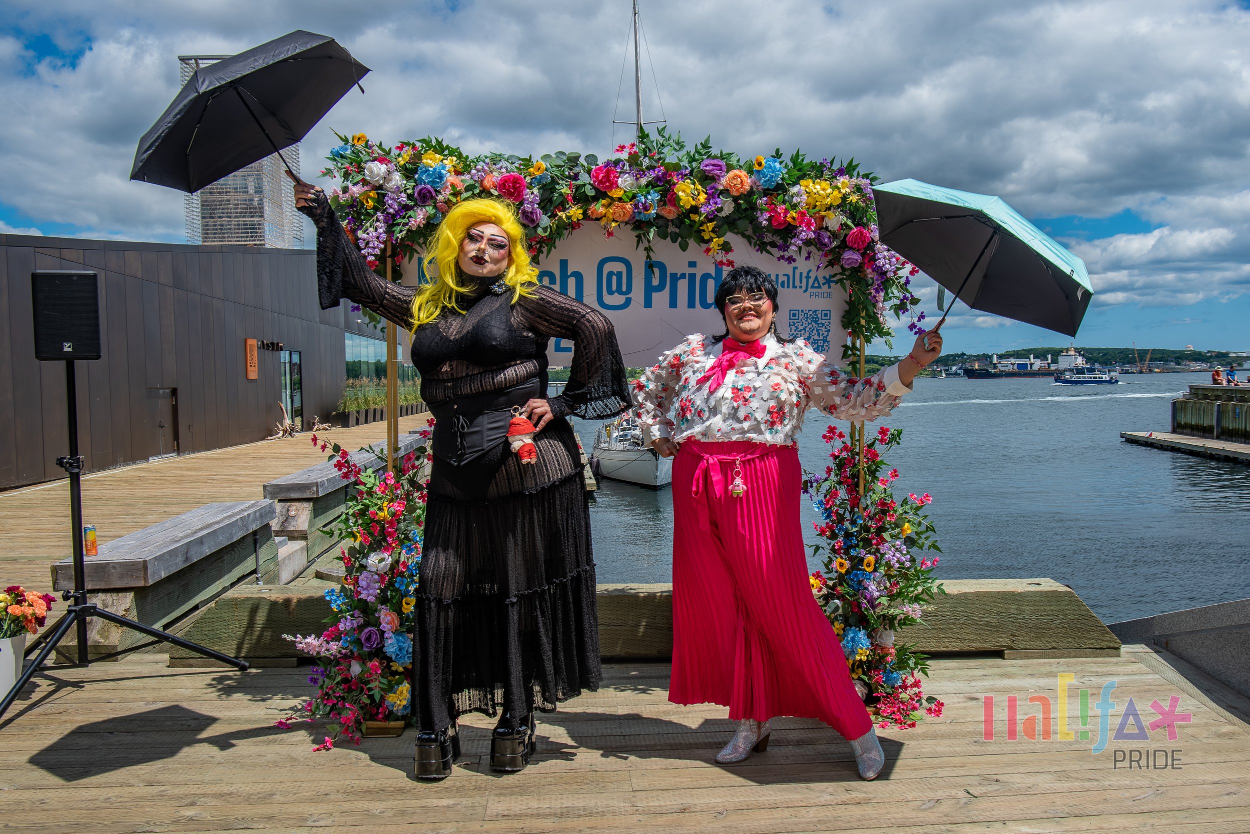 Penny Cillin and Michael Hunter at the Queens Marque, photo by Stoo Metz