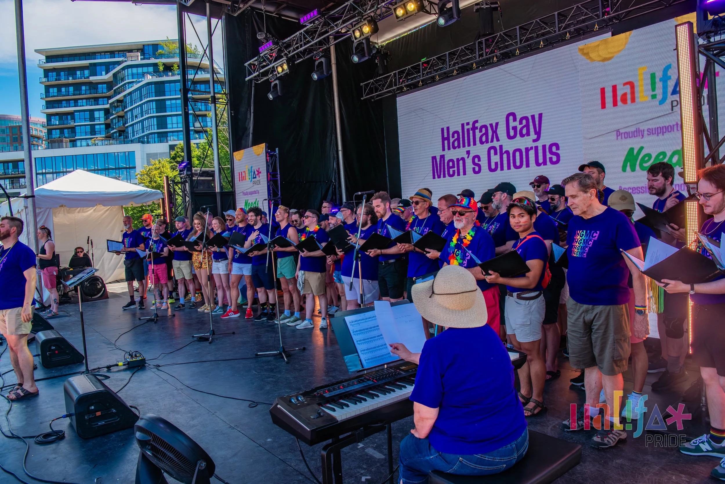 Drag On The Mainstage - Halifax Pride - © Photo Credit @stoometzphoto-3.jpg
