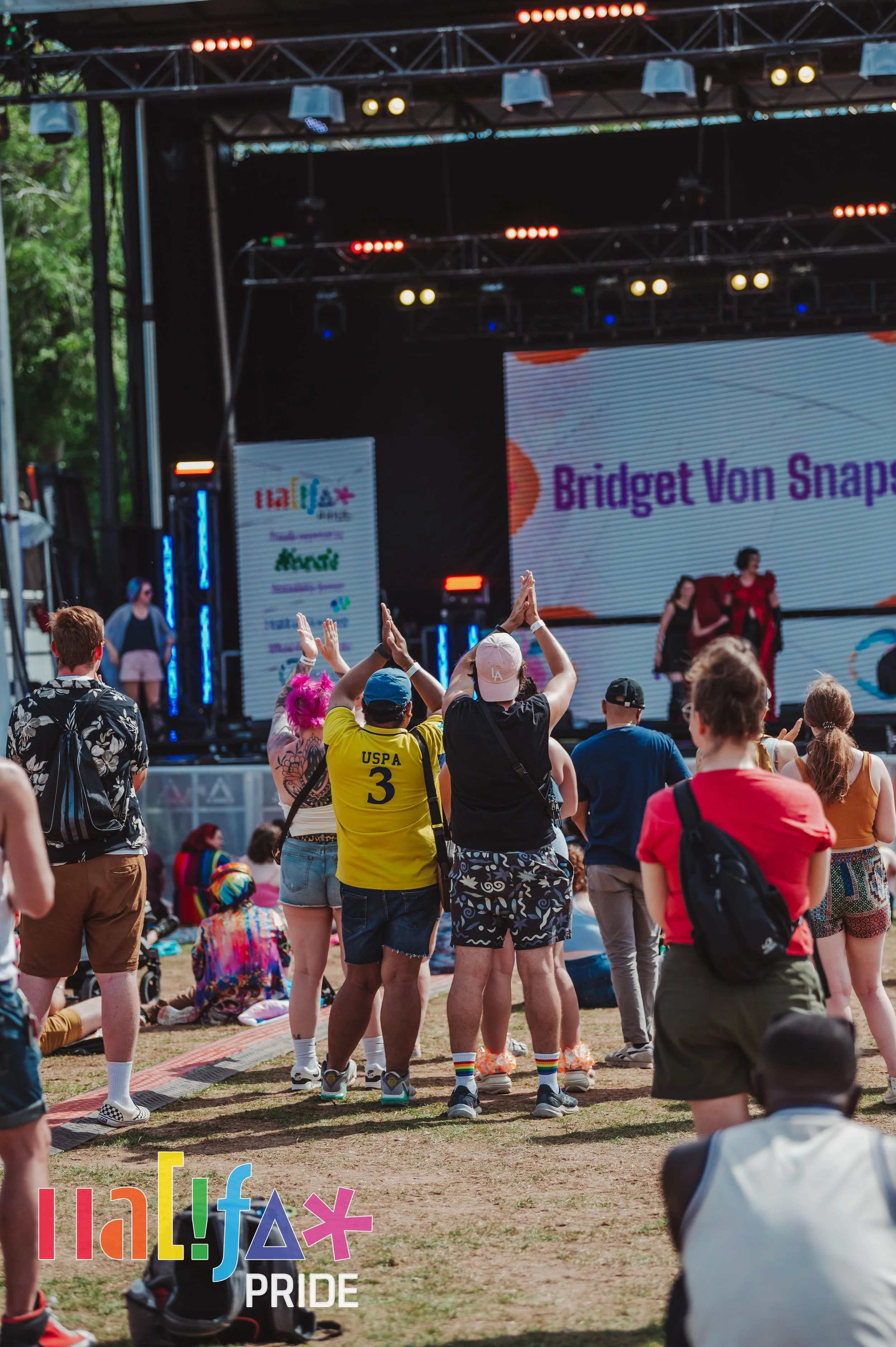 MJP-HalifaxPride2025-DragMainstage-0016.jpg