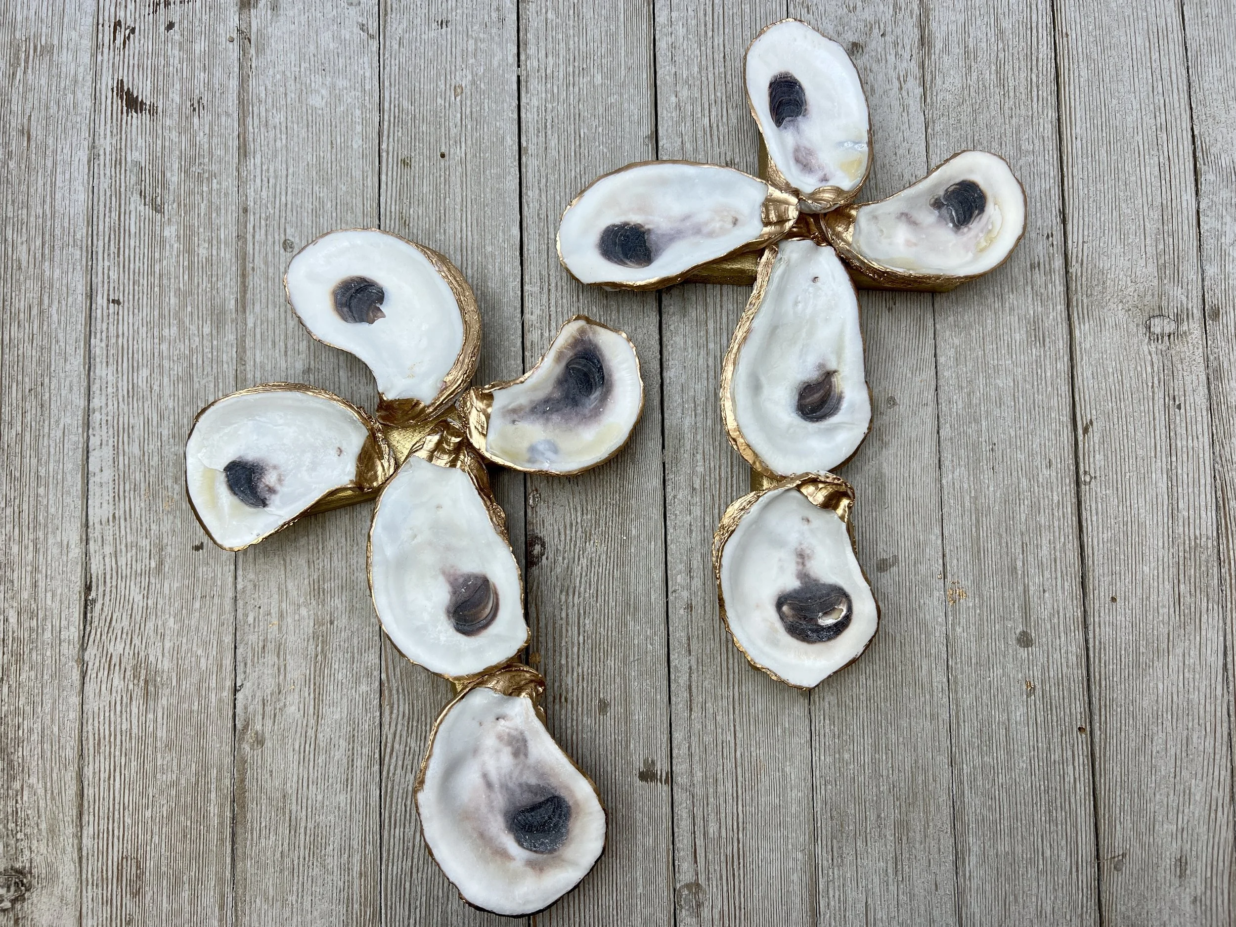 Oyster Cross Wall Hanger