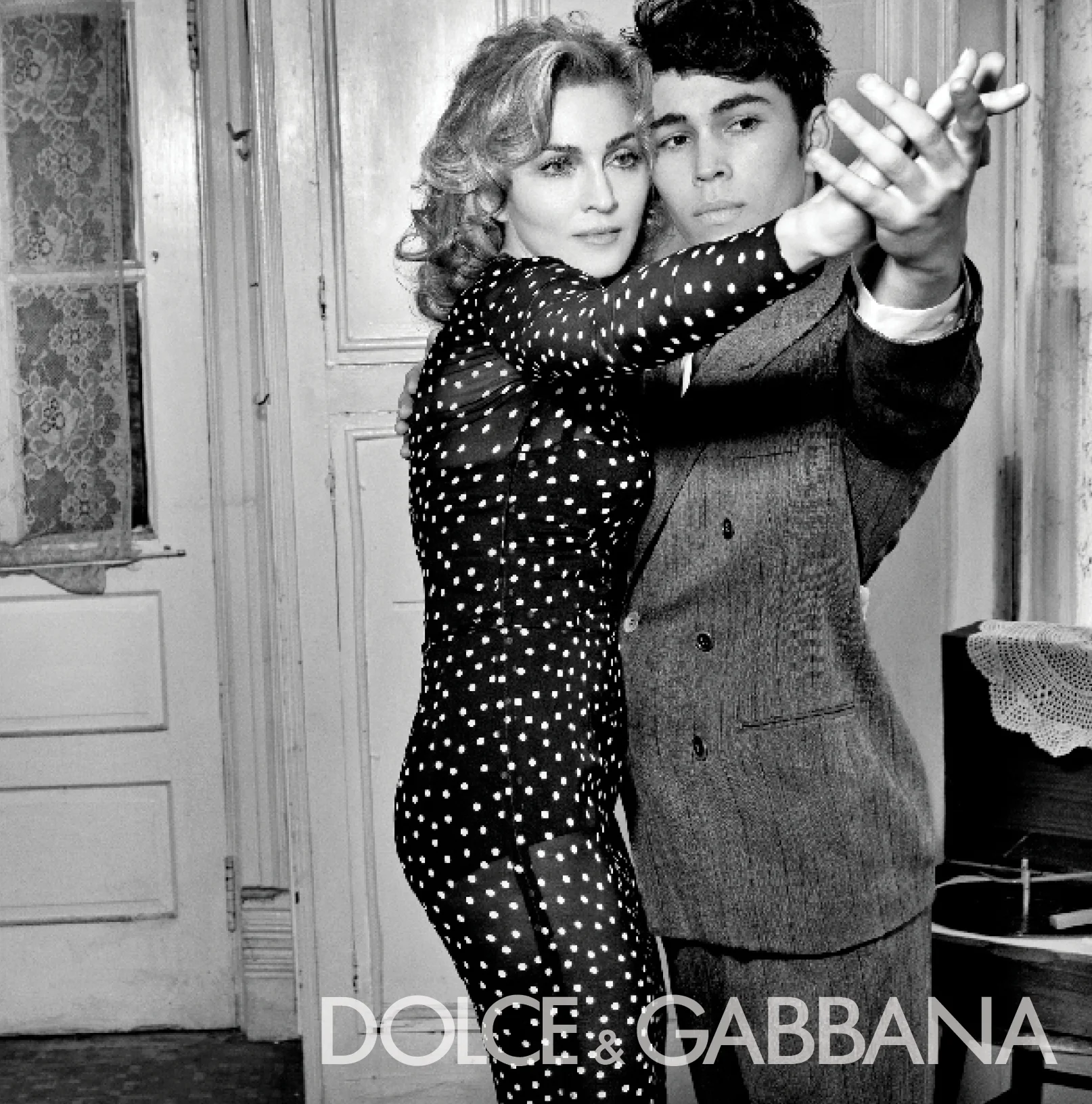 D&G W1.jpg