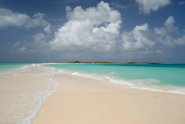 Istmo na praia Cayo D´água / Crédito: La Cigala