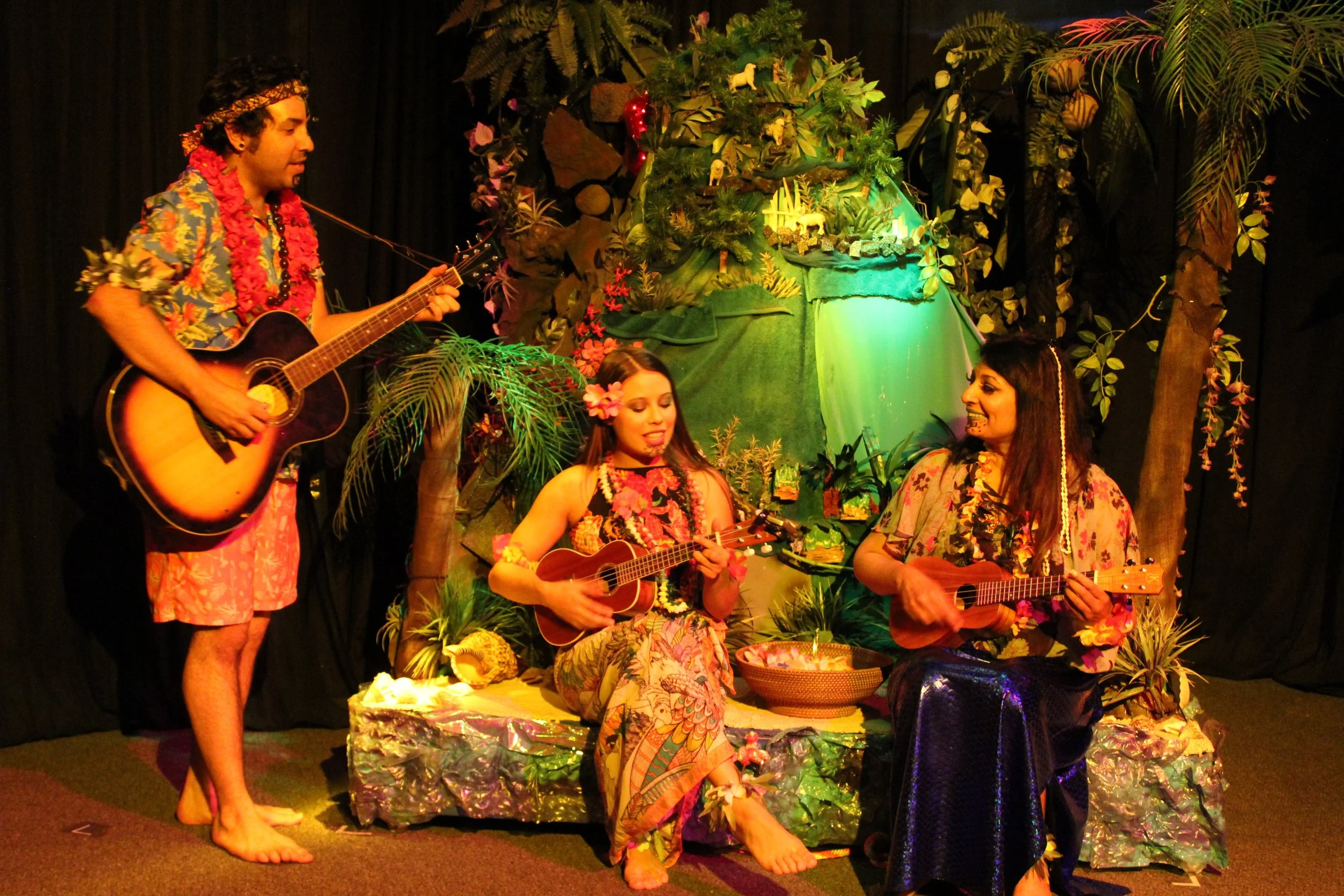 Aloha: Postcards from Polynesia Photo by Patti Murtha
