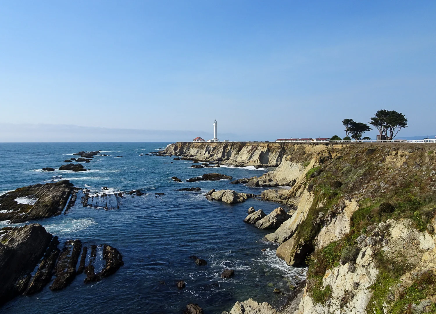 PointArenaLighthouse_California.jpg