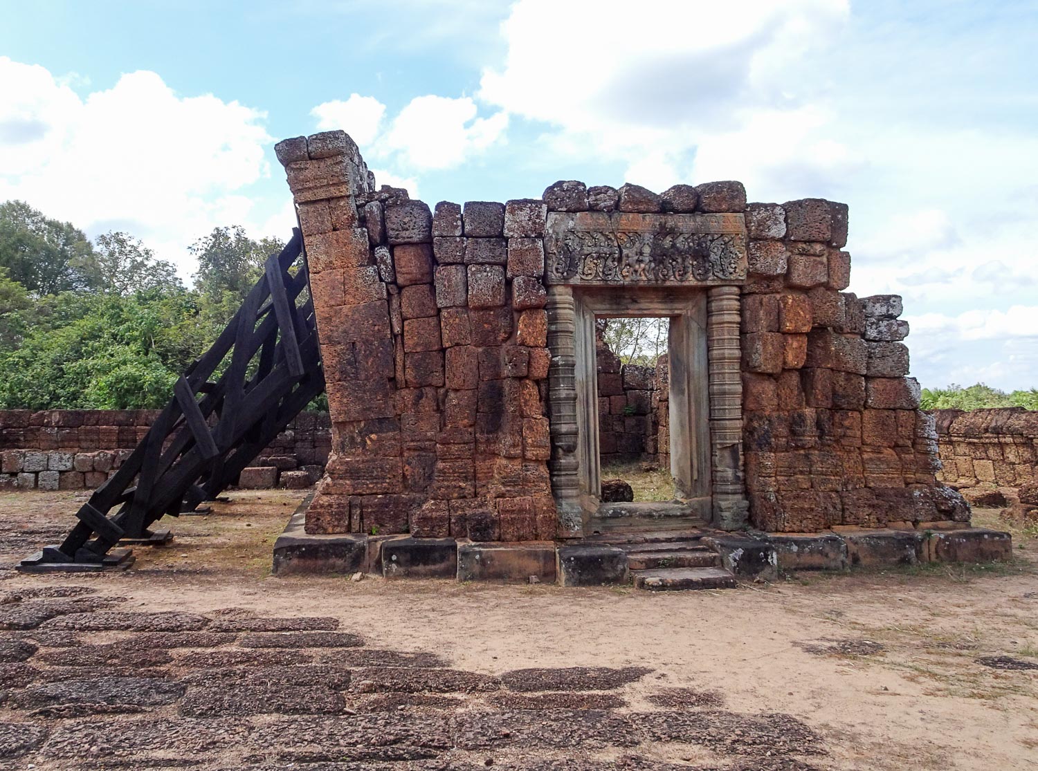 Restorations at East Mebon