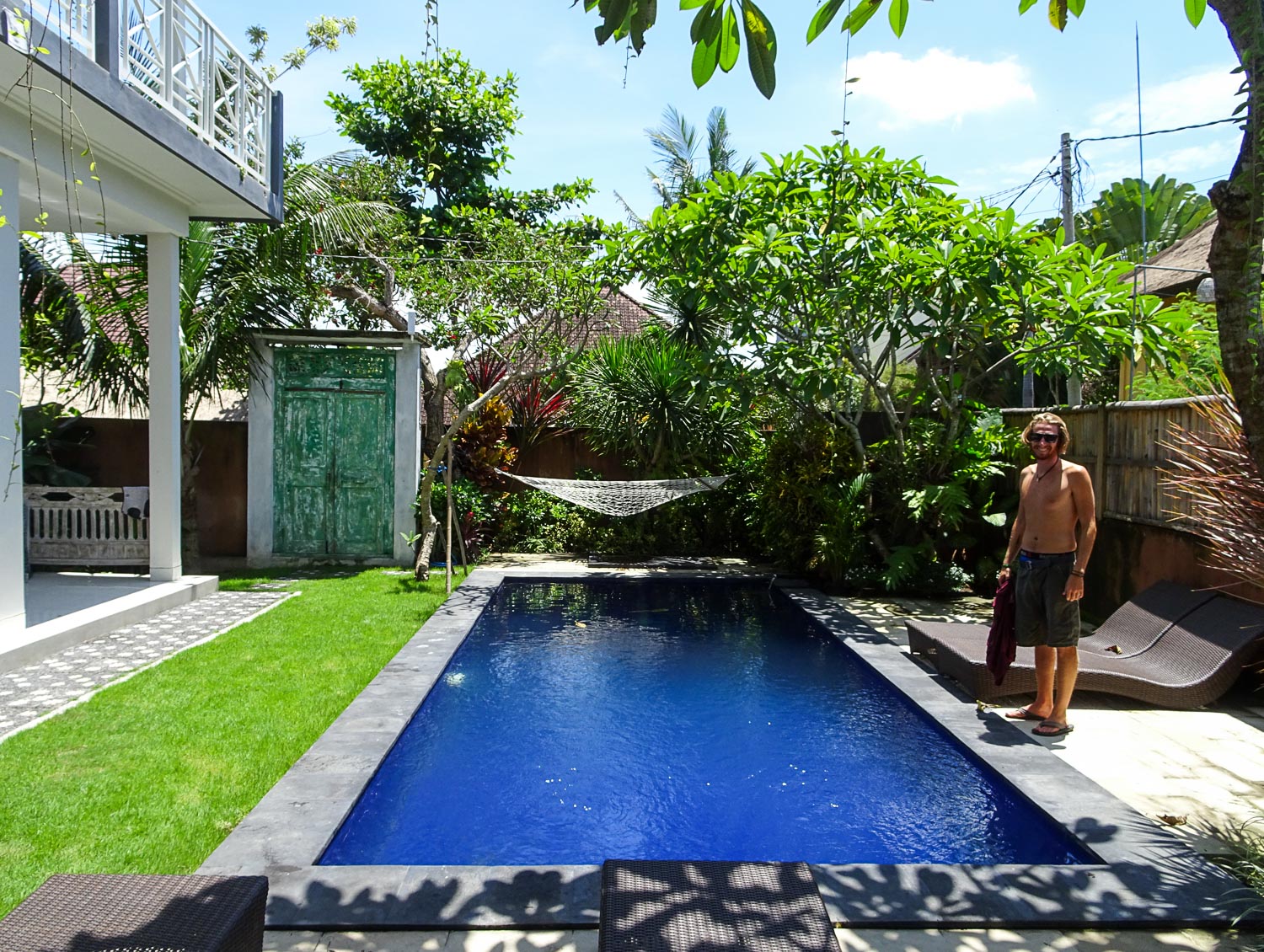 One of the gorgeous pools!