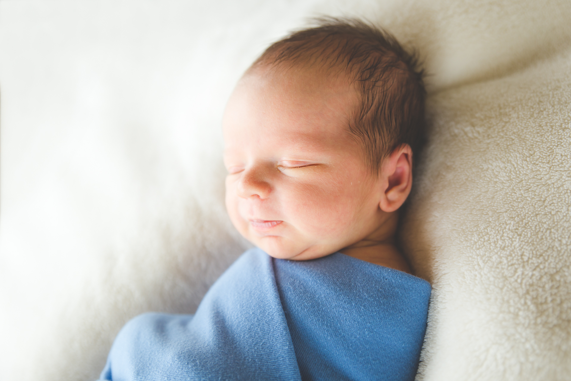 newborn-photographers-urbandale-16.jpg
