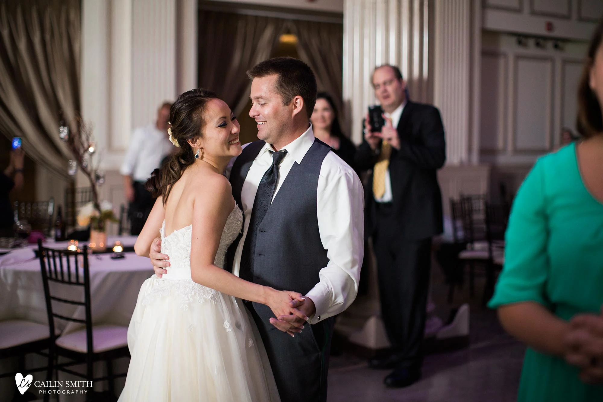 Jenifer_Dewey_Treasury_on_The_Plaza_Wedding_Photography_099.jpg