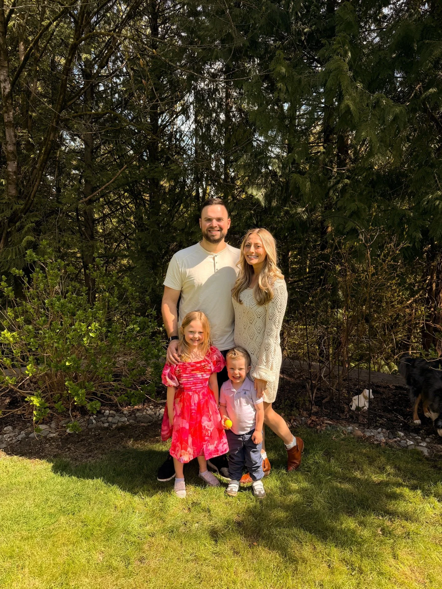 A beautiful day full of family time ☺️ Hope you had a great one! 💛

#happyeaster #easter