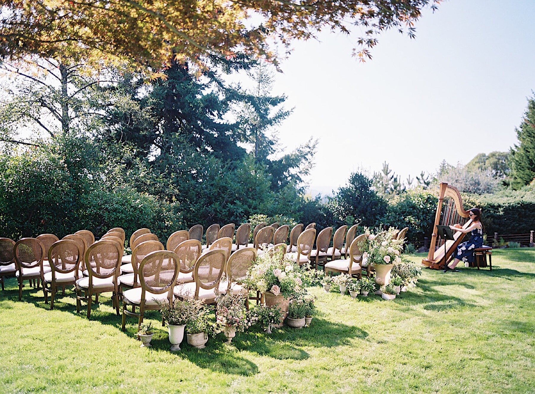 08_garden_in_from_inspired_Company_Lush,_Design_wedding_Wedding_Bellevue_Florist_Gather_Seattle.jpg