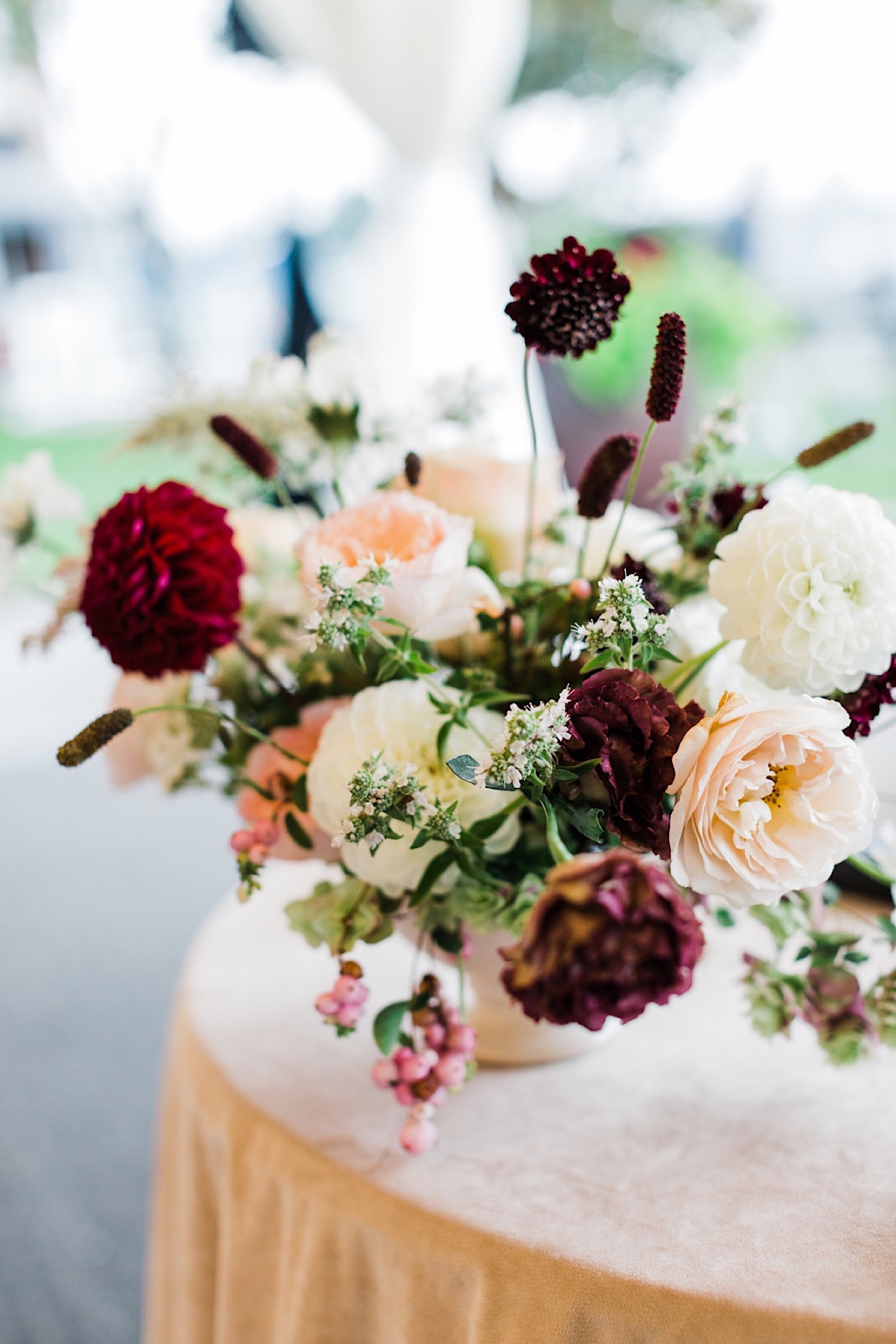 16_shaxton-ngo-429_A_Woodmark_floral_top_with_Florist_Gather_Design_from_Company_at_romantic_the_wedding_lush_Seattle_Wedding_design_Hotel.jpg