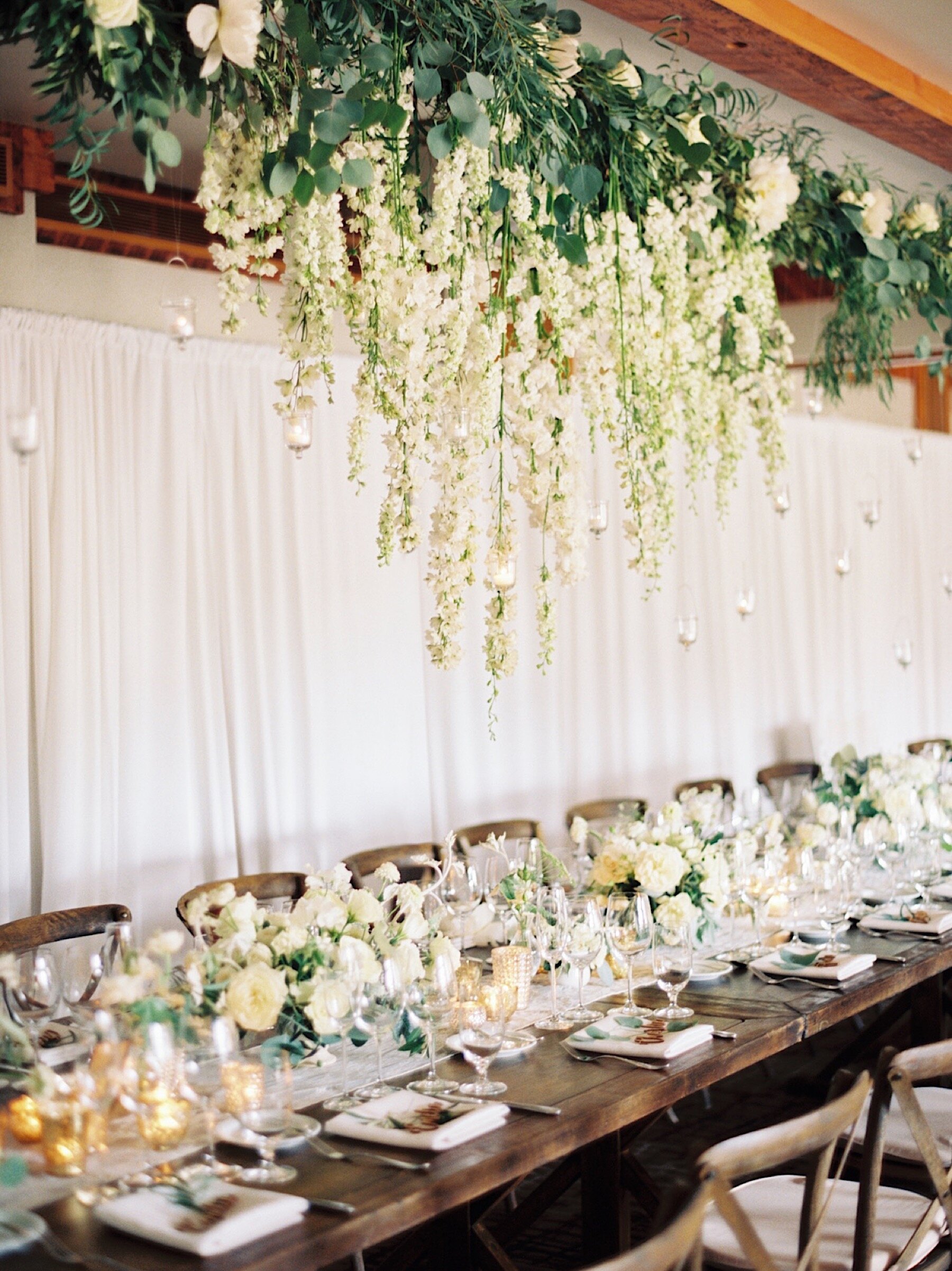 13_wedding_White_luxury_Lodge_green_Company_by_at_Design_and_florist_Seattle_Gather_Willows_top.jpg