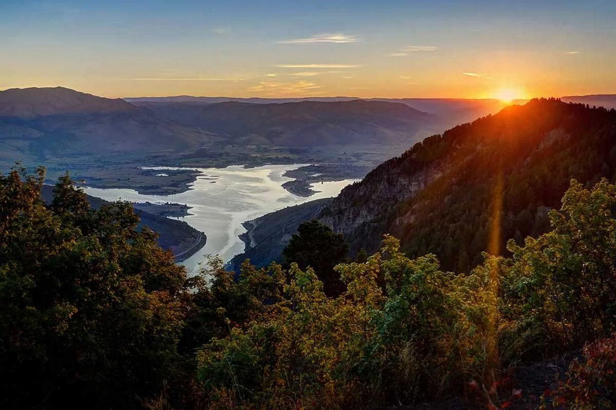 Pineview Sunrise.jpg