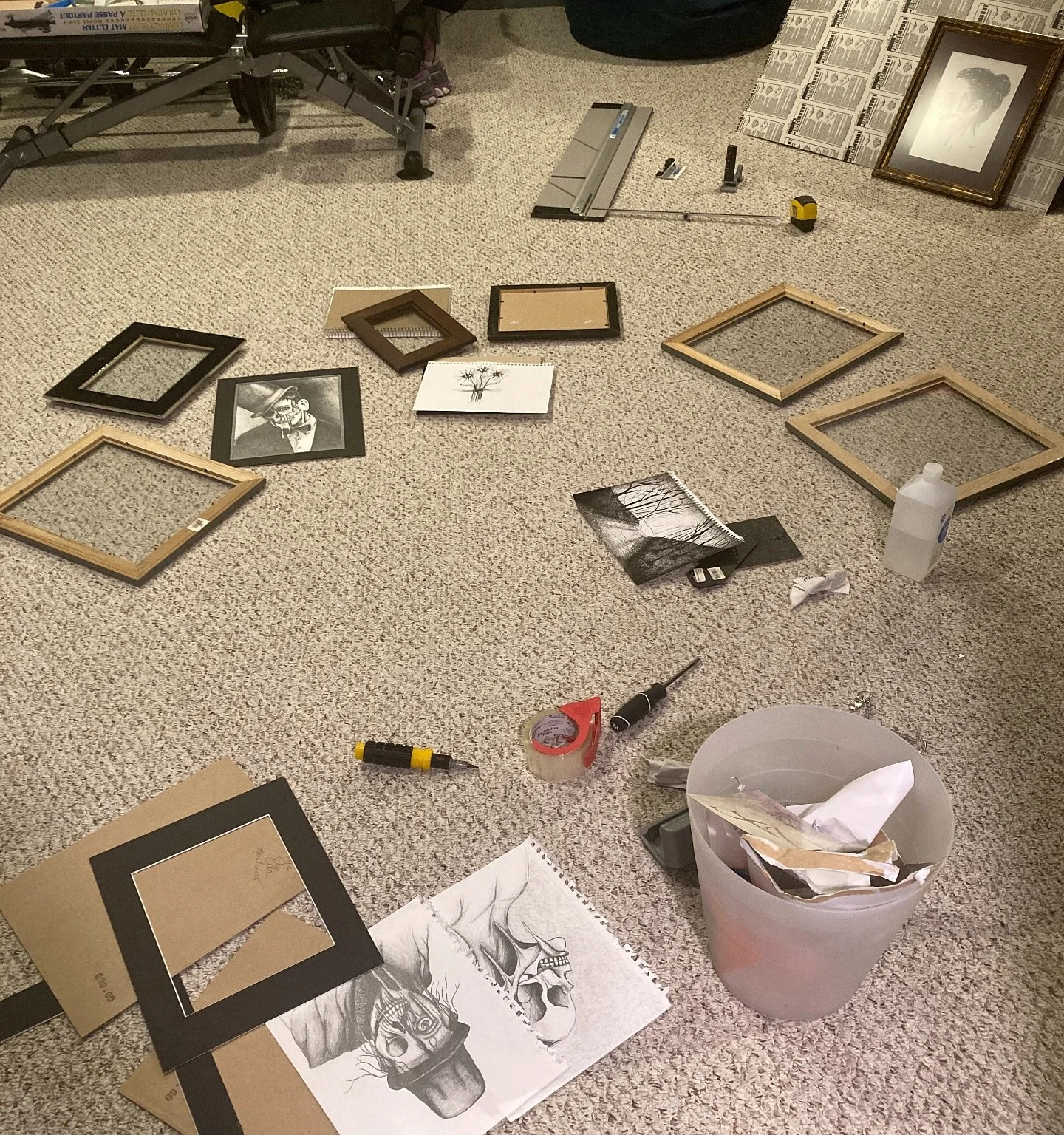 Framing in my state-of-the-art framing studio (aka on my basement floor 🤣) Small house living = every space serves multiple functions! Hey, art can happen anywhere&hellip; even on the basement floor🤘🏼

#diyartist #framingart #artistsoninstagram #a