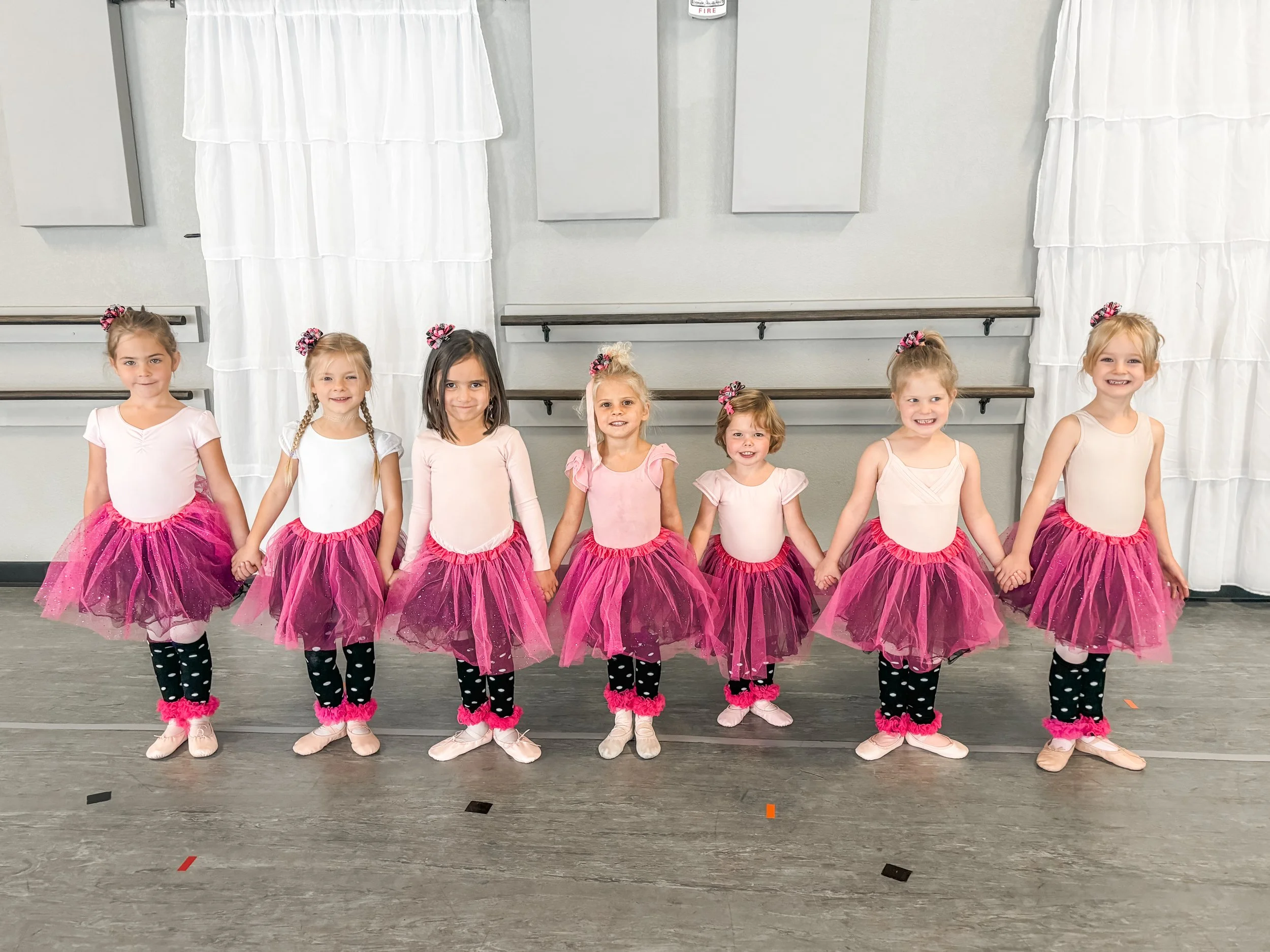 What Your Kids Are Learning in Dance Class (And What to Watch for This Peek Week)