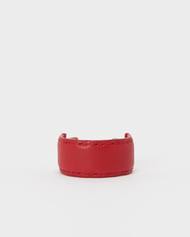 s-32_not-lying-jewelry-bangle-brass_M_red.jpg