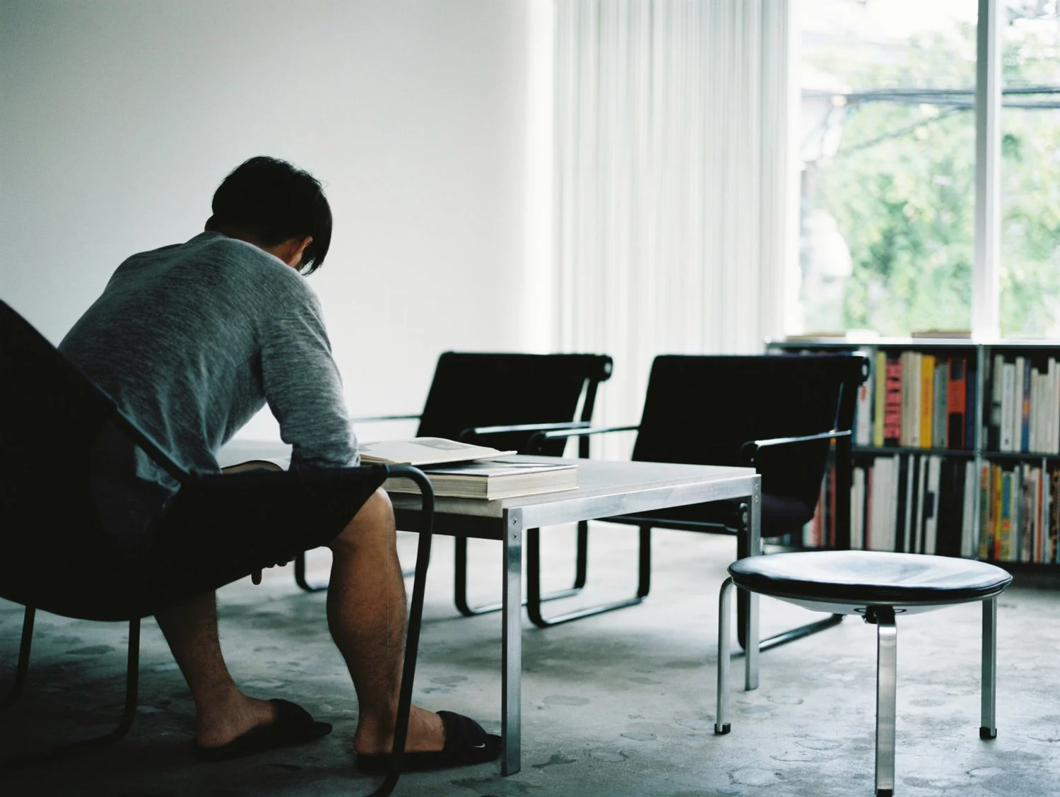 intelligence magazine interviews Masayuki Nishimoto, the creator of "The Mass" gallery