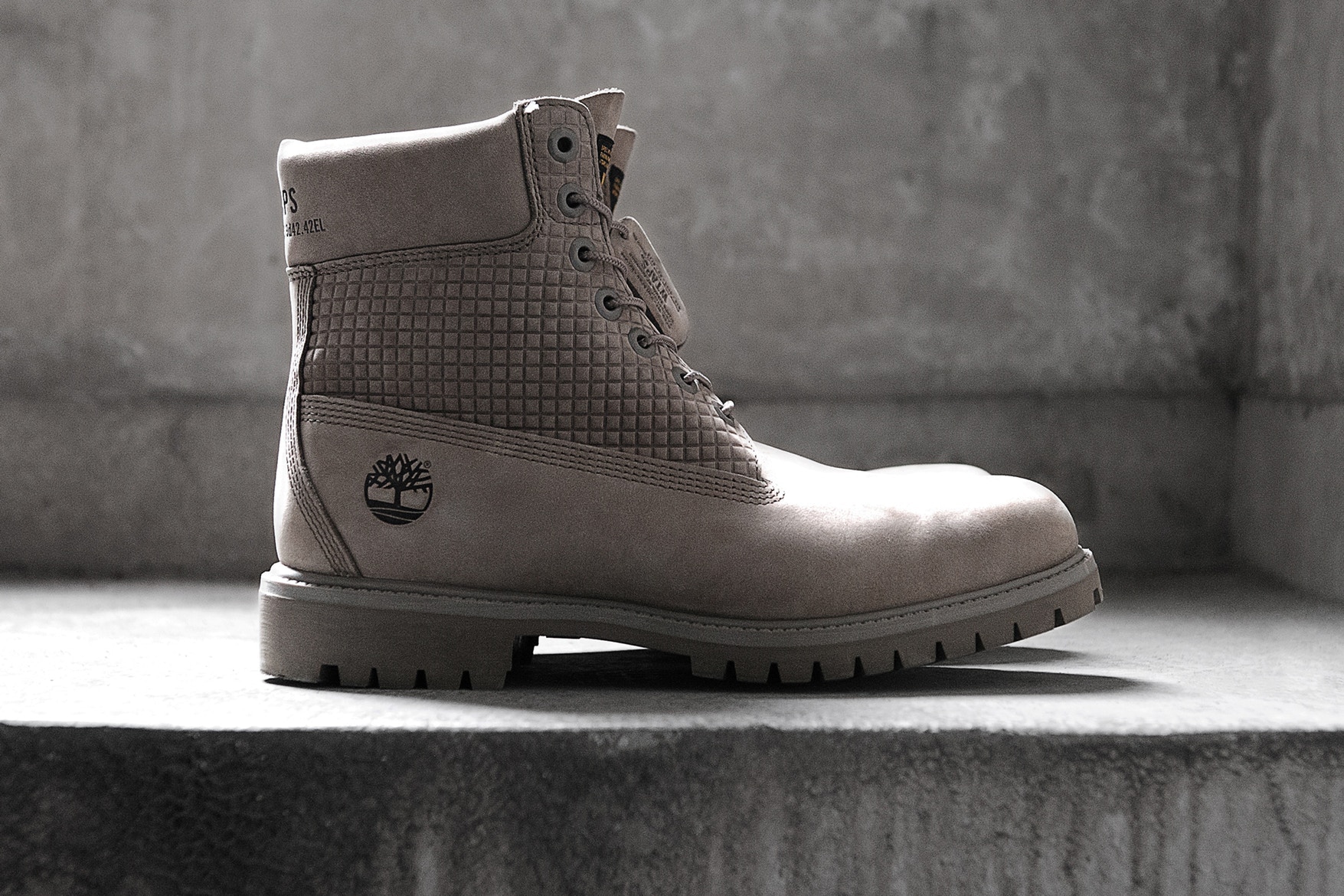 WTAPS x Timberland 6" Premium boot