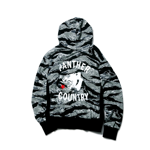 SOPHNET reveals the first drop from it's SS18 collection — eye_C