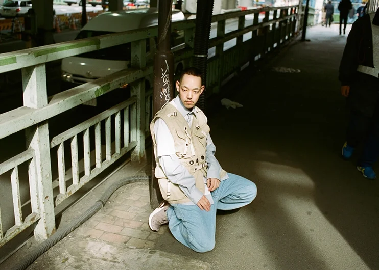 honeyee.com hits the shining streets of Tokyo for it's latest editorial